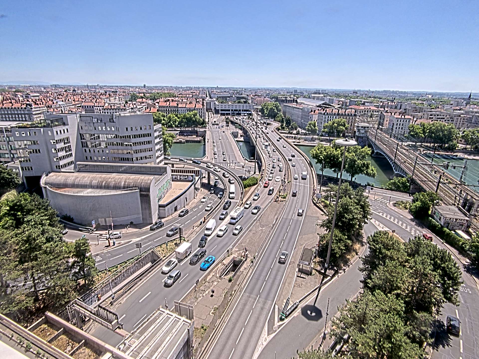 Caméra autoroute à Lyon Perrache à l'entrée Sud du Tunnel sous Fourvière, en direction de Marseille
