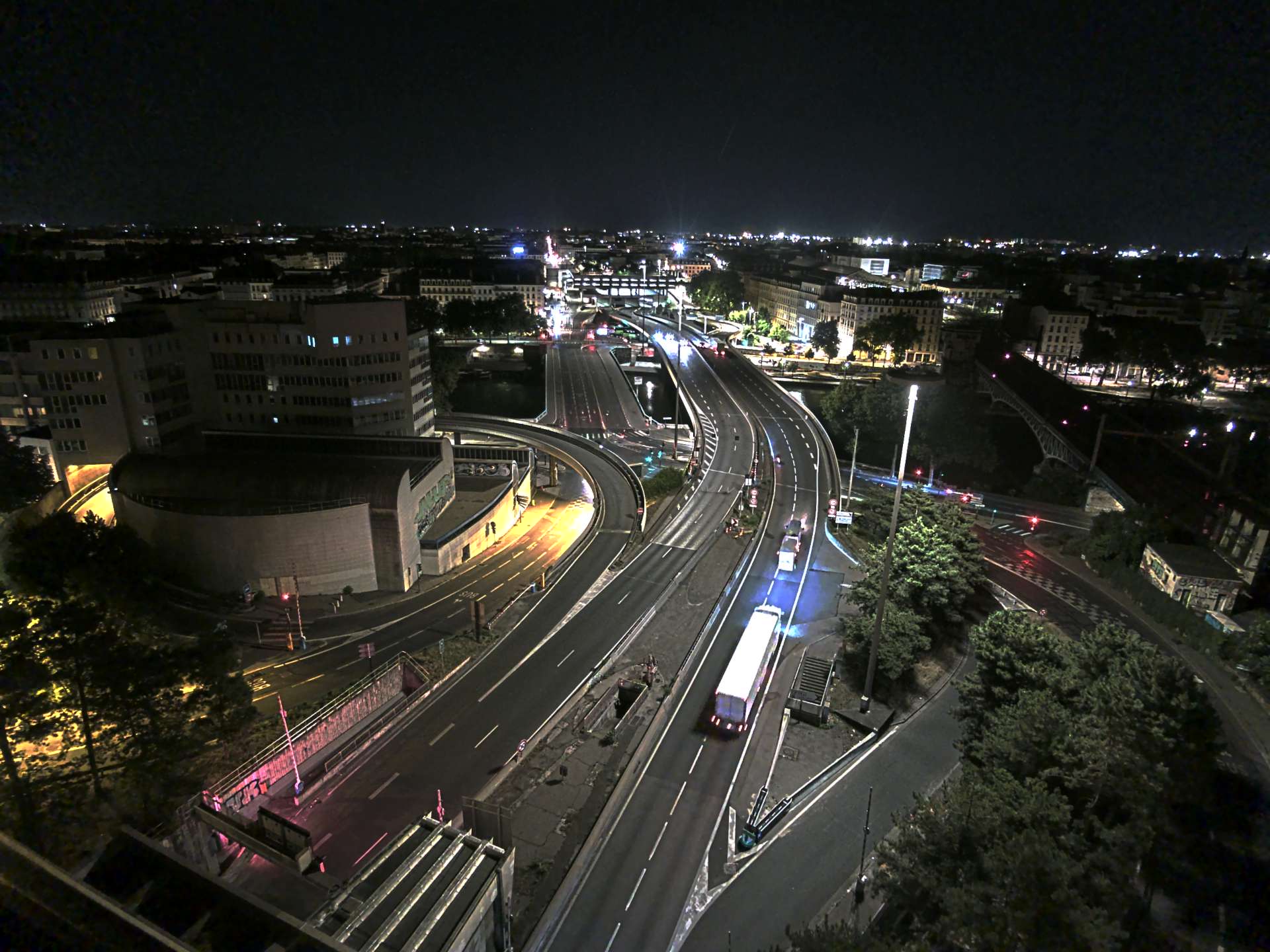 Caméra autoroute à Lyon Perrache à l'entrée Sud du Tunnel sous Fourvière, en direction de Marseille