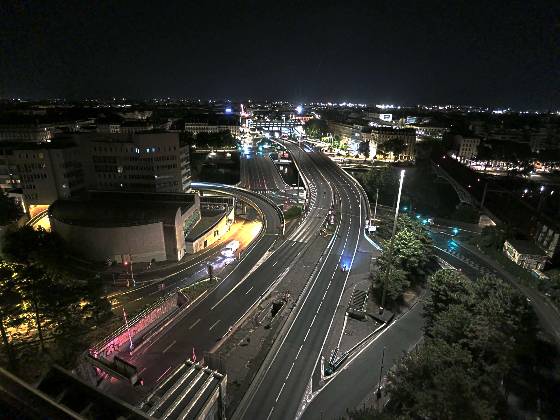Caméra autoroute à Lyon Perrache à l'entrée Sud du Tunnel sous Fourvière, en direction de Marseille