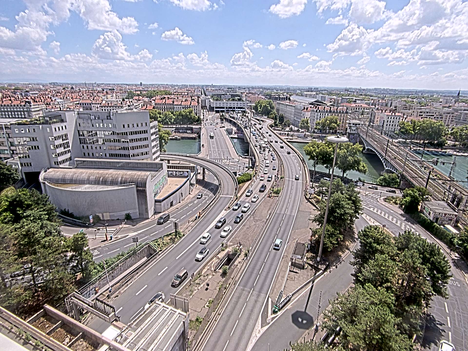 Caméra autoroute à Lyon Perrache à l'entrée Sud du Tunnel sous Fourvière, en direction de Marseille