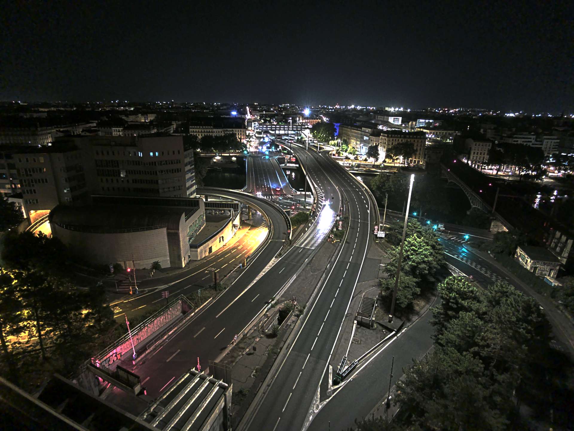 Caméra autoroute à Lyon Perrache à l'entrée Sud du Tunnel sous Fourvière, en direction de Marseille