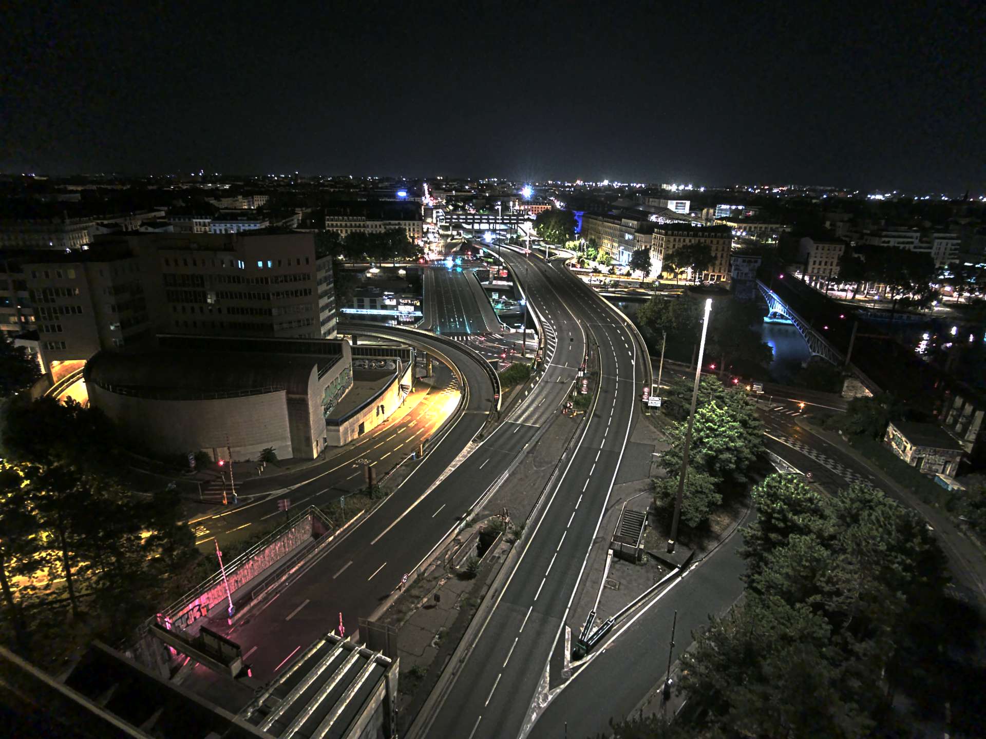Caméra autoroute à Lyon Perrache à l'entrée Sud du Tunnel sous Fourvière, en direction de Marseille