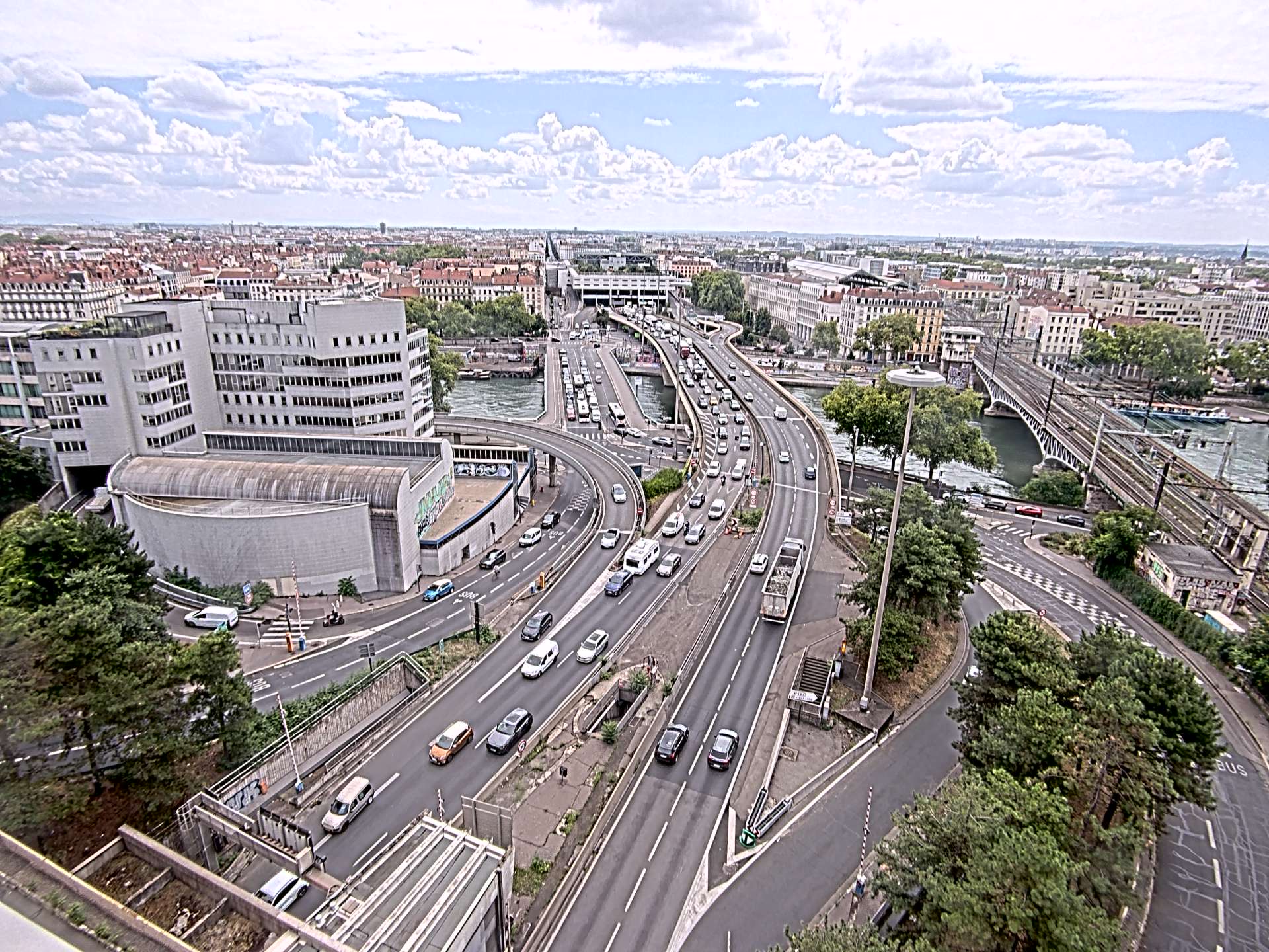 Caméra autoroute à Lyon Perrache à l'entrée Sud du Tunnel sous Fourvière, en direction de Marseille