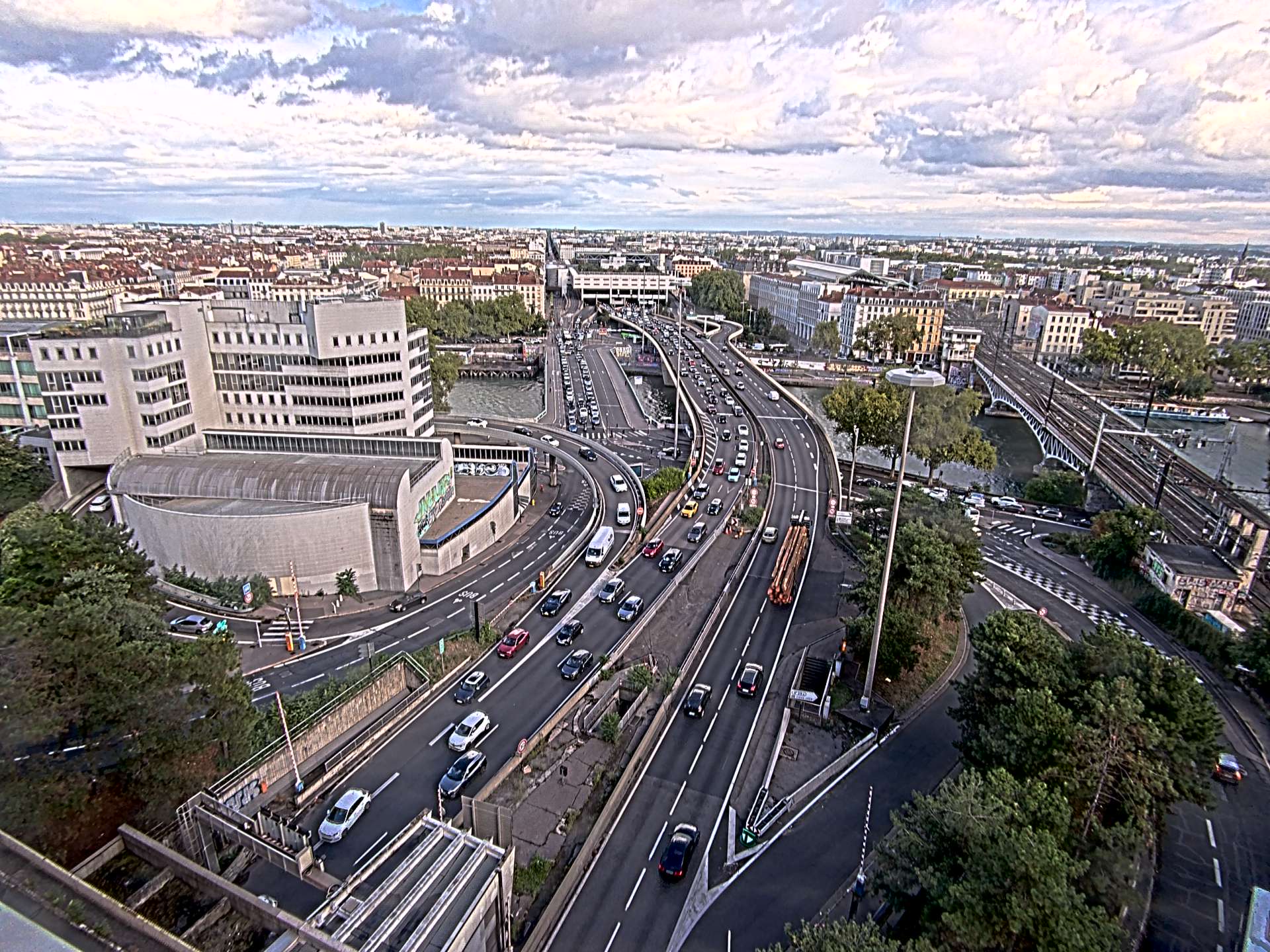 Caméra autoroute à Lyon Perrache à l'entrée Sud du Tunnel sous Fourvière, en direction de Marseille