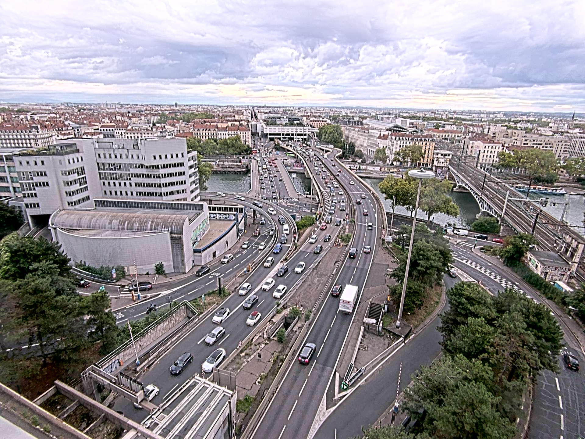 Caméra autoroute à Lyon Perrache à l'entrée Sud du Tunnel sous Fourvière, en direction de Marseille