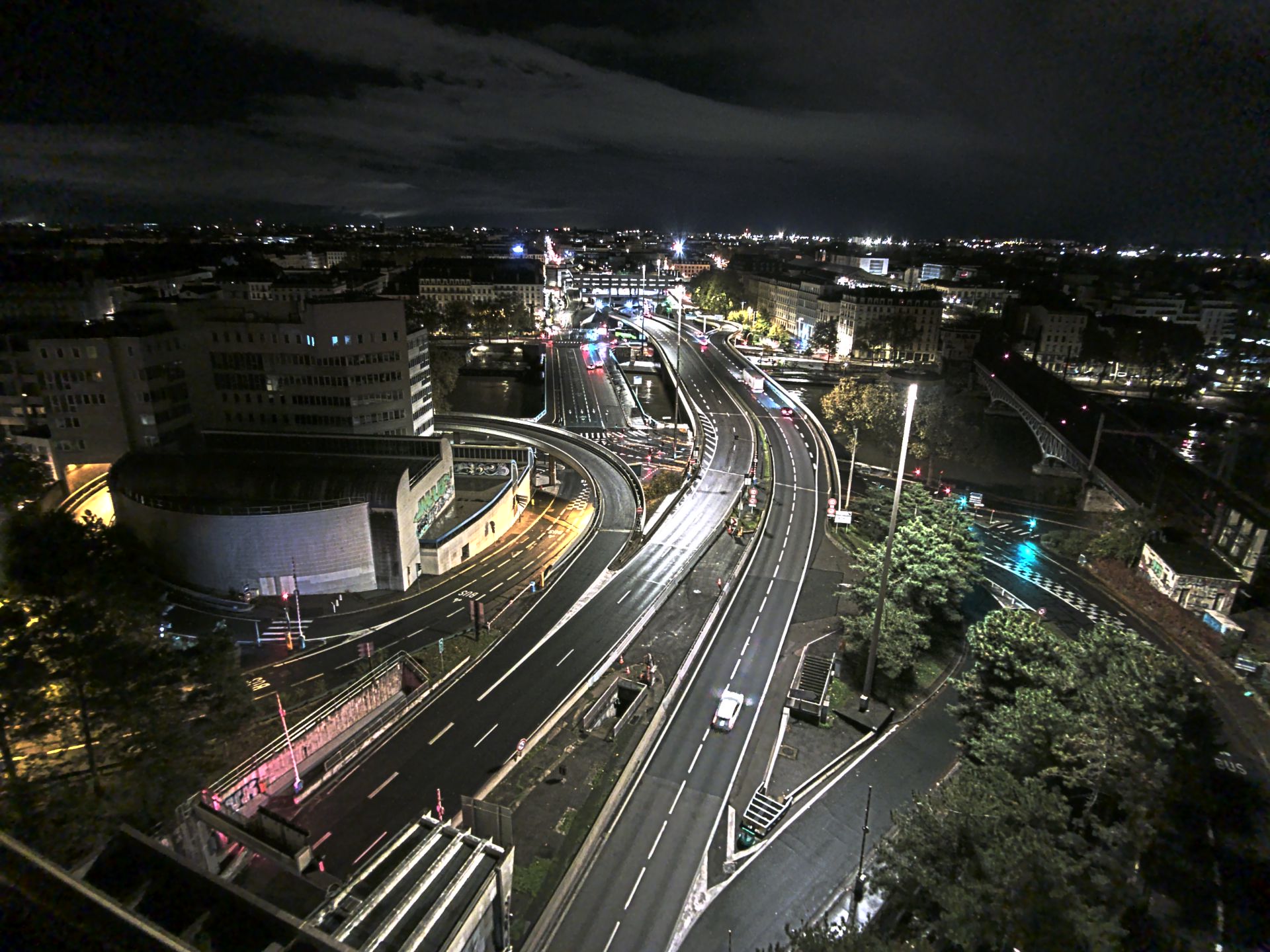 Caméra autoroute à Lyon Perrache à l'entrée Sud du Tunnel sous Fourvière, en direction de Marseille