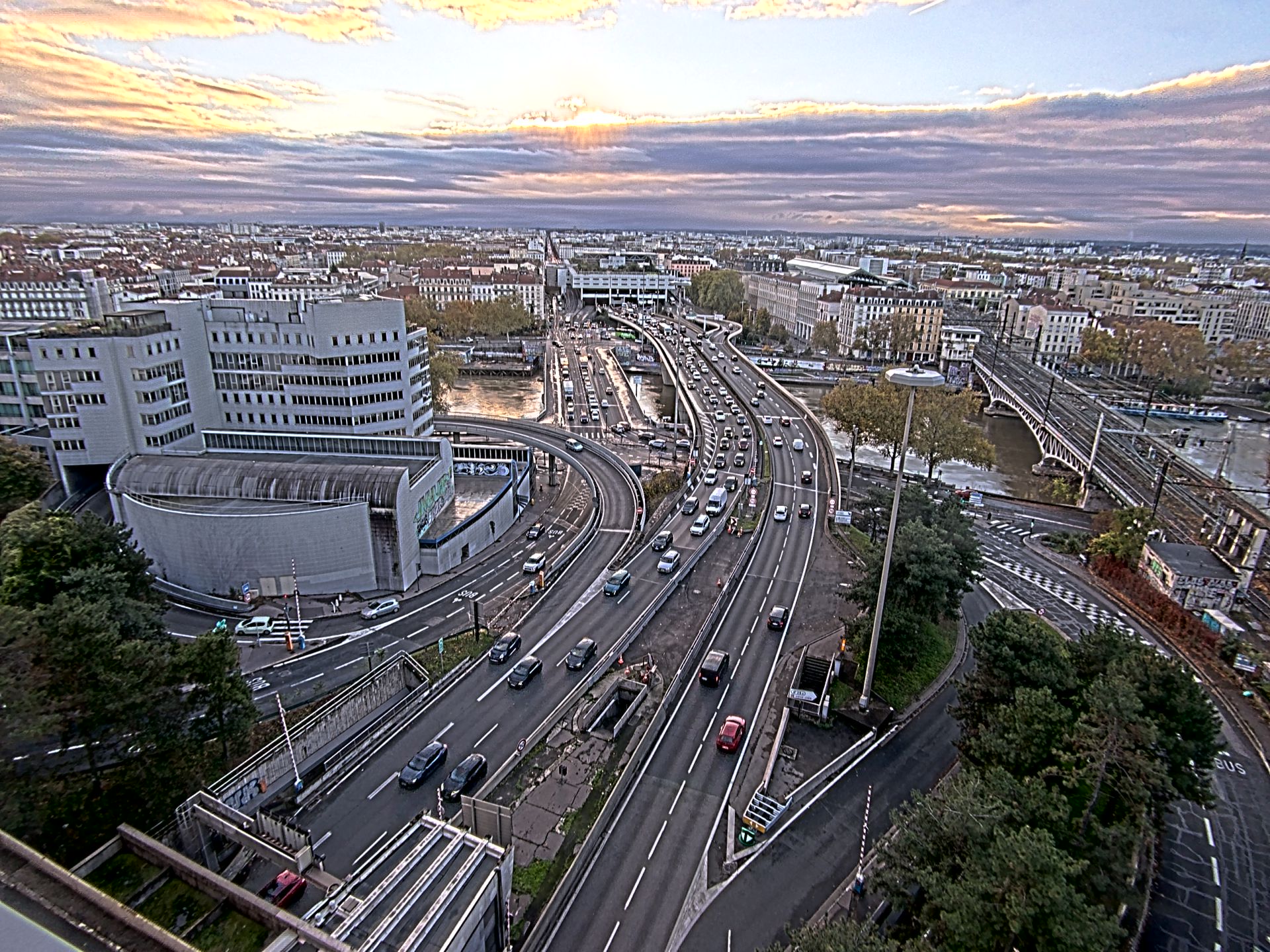 Caméra autoroute à Lyon Perrache à l'entrée Sud du Tunnel sous Fourvière, en direction de Marseille
