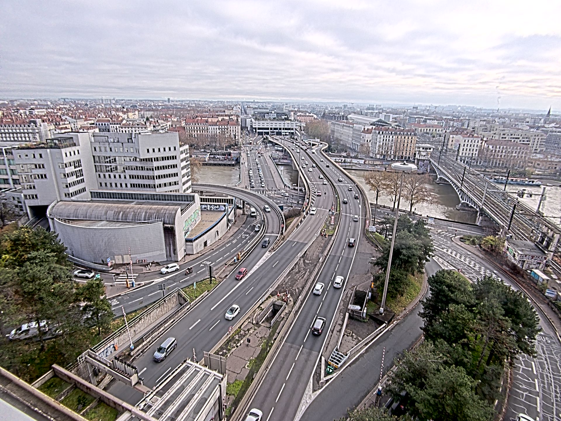 Caméra autoroute à Lyon Perrache à l'entrée Sud du Tunnel sous Fourvière, en direction de Marseille