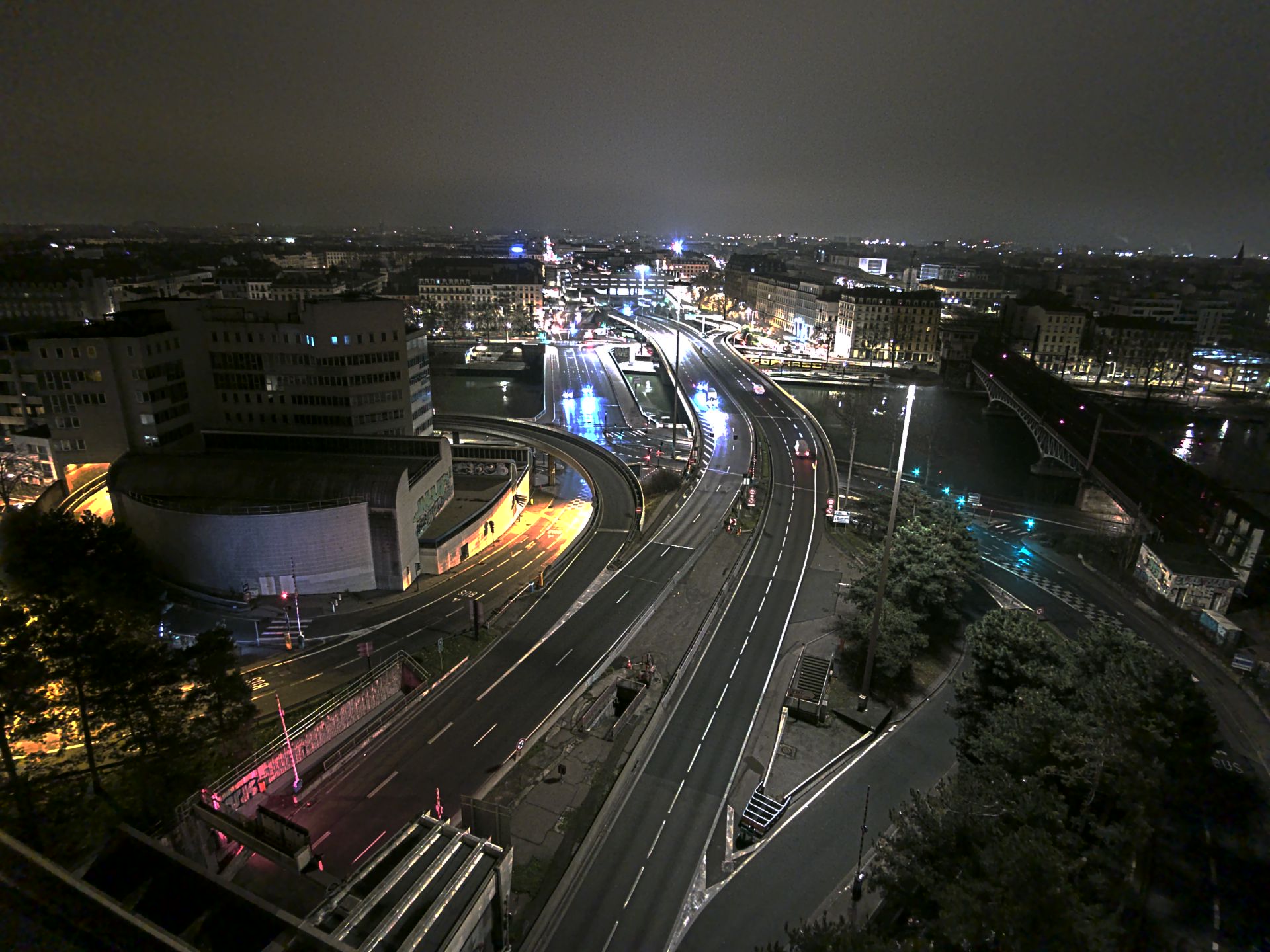 Caméra autoroute à Lyon Perrache à l'entrée Sud du Tunnel sous Fourvière, en direction de Marseille