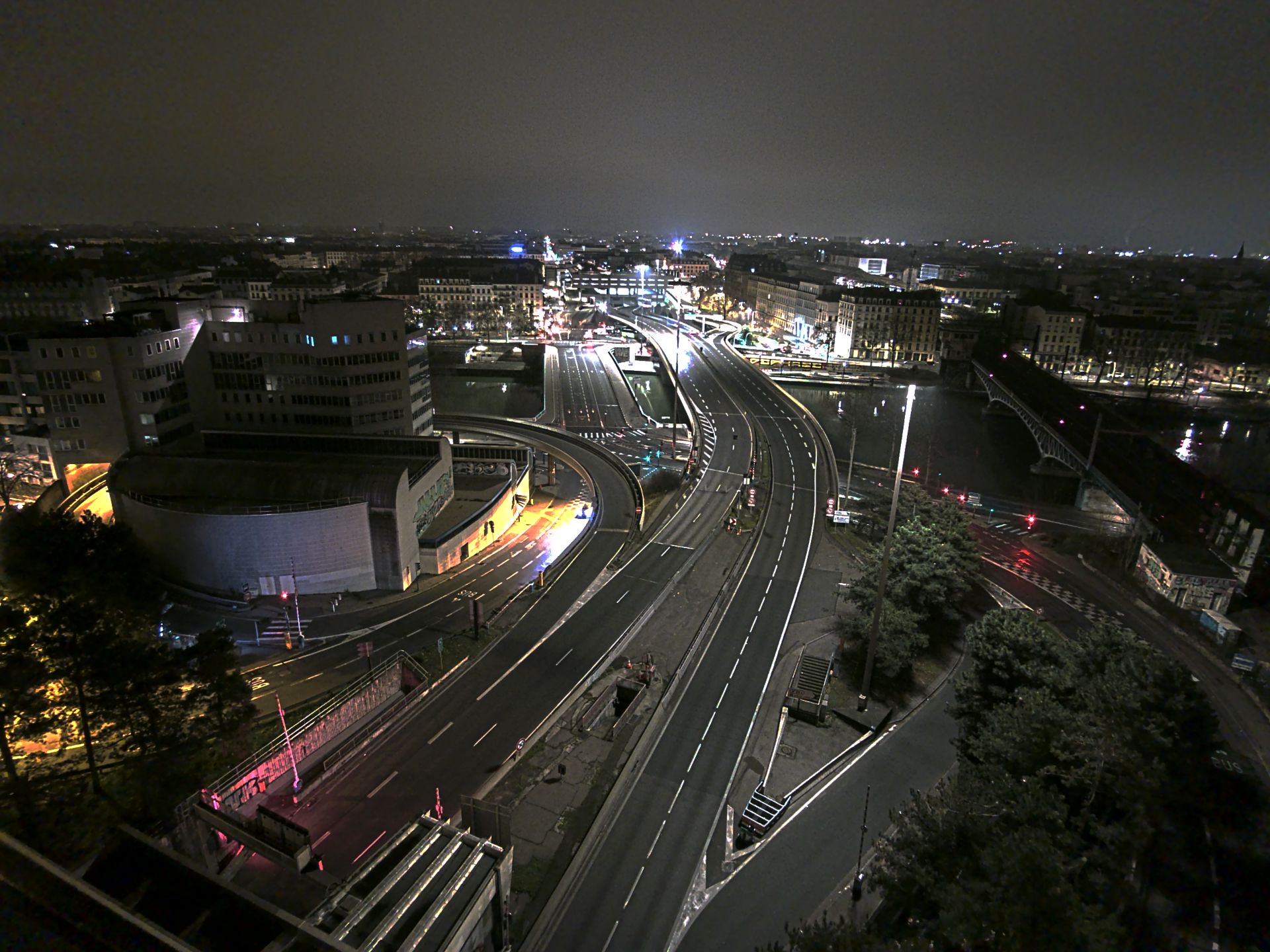 Caméra autoroute à Lyon Perrache à l'entrée Sud du Tunnel sous Fourvière, en direction de Marseille
