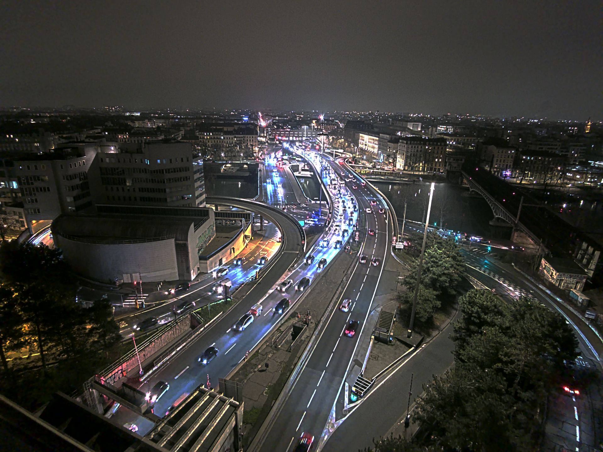 Caméra autoroute à Lyon Perrache à l'entrée Sud du Tunnel sous Fourvière, en direction de Marseille
