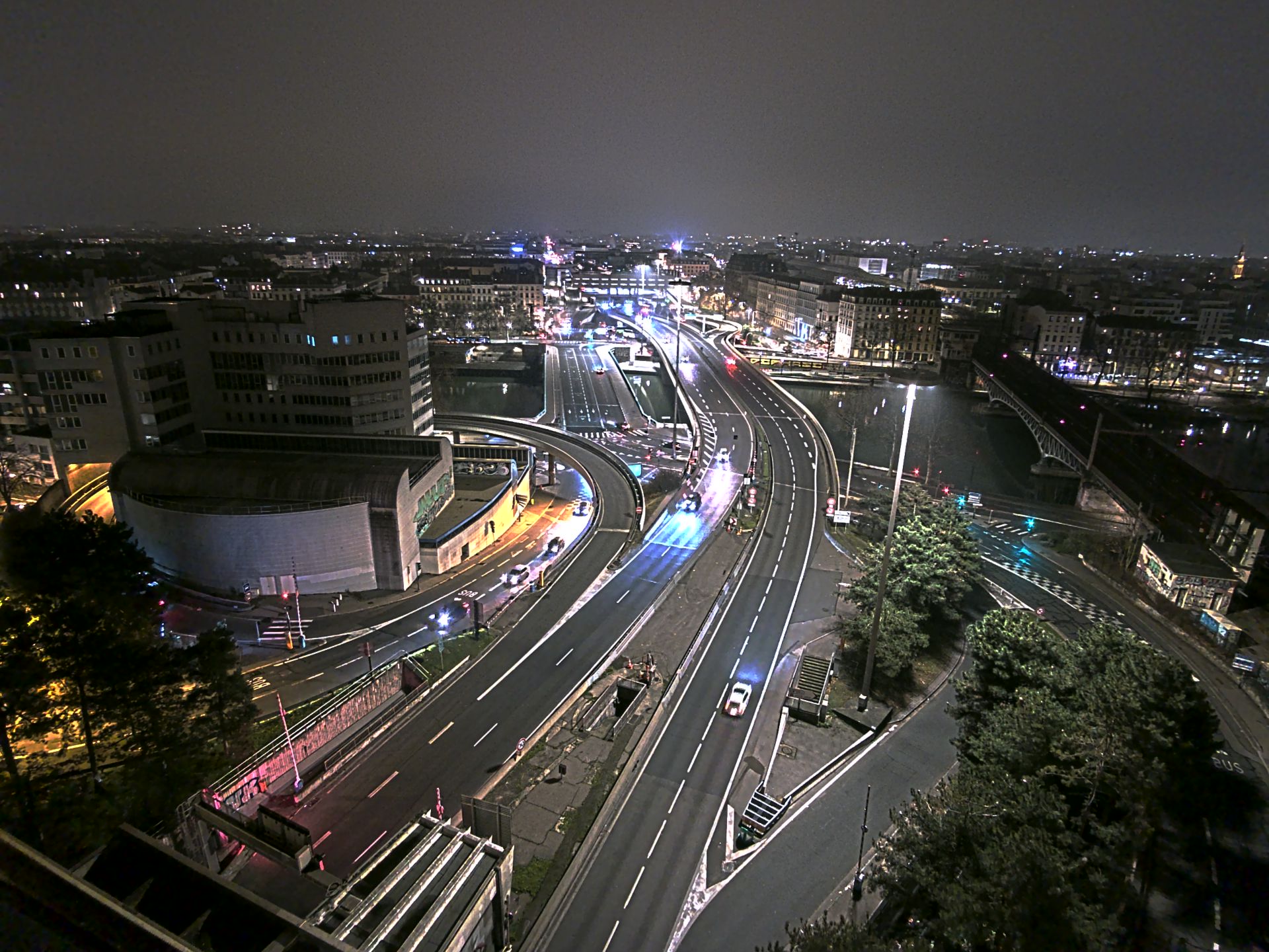 Caméra autoroute à Lyon Perrache à l'entrée Sud du Tunnel sous Fourvière, en direction de Marseille