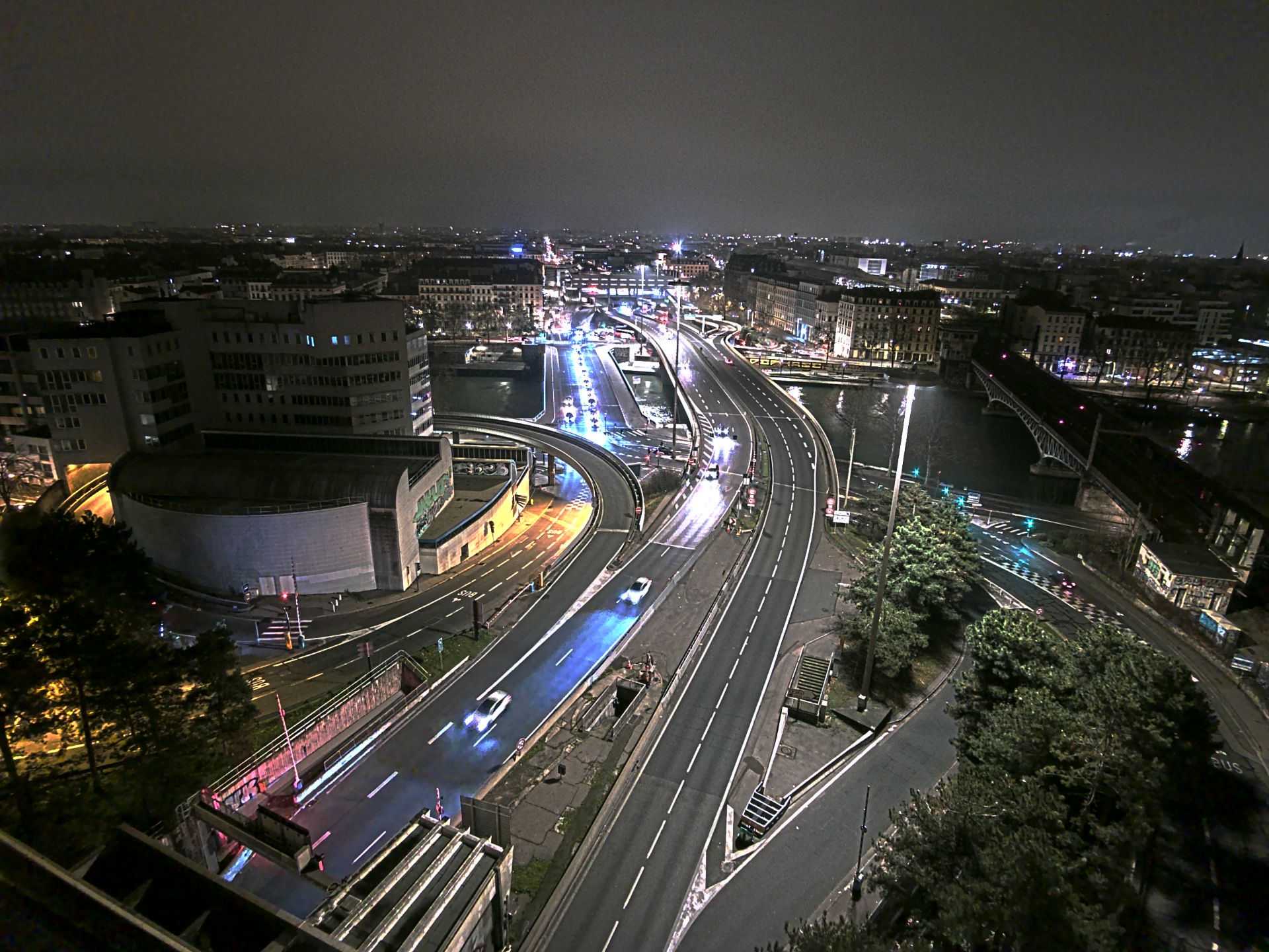 Caméra autoroute à Lyon Perrache à l'entrée Sud du Tunnel sous Fourvière, en direction de Marseille