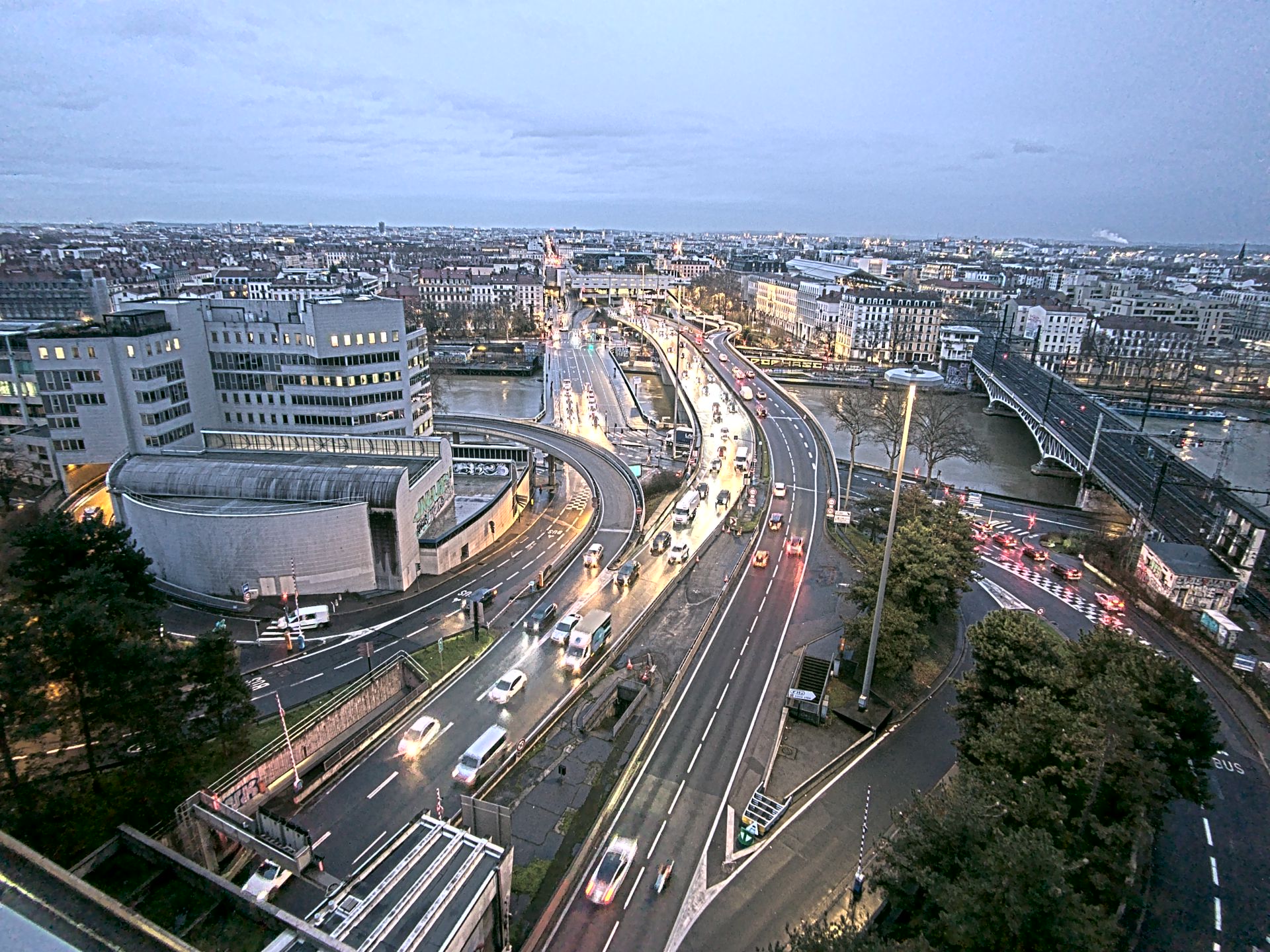 Caméra autoroute à Lyon Perrache à l'entrée Sud du Tunnel sous Fourvière, en direction de Marseille