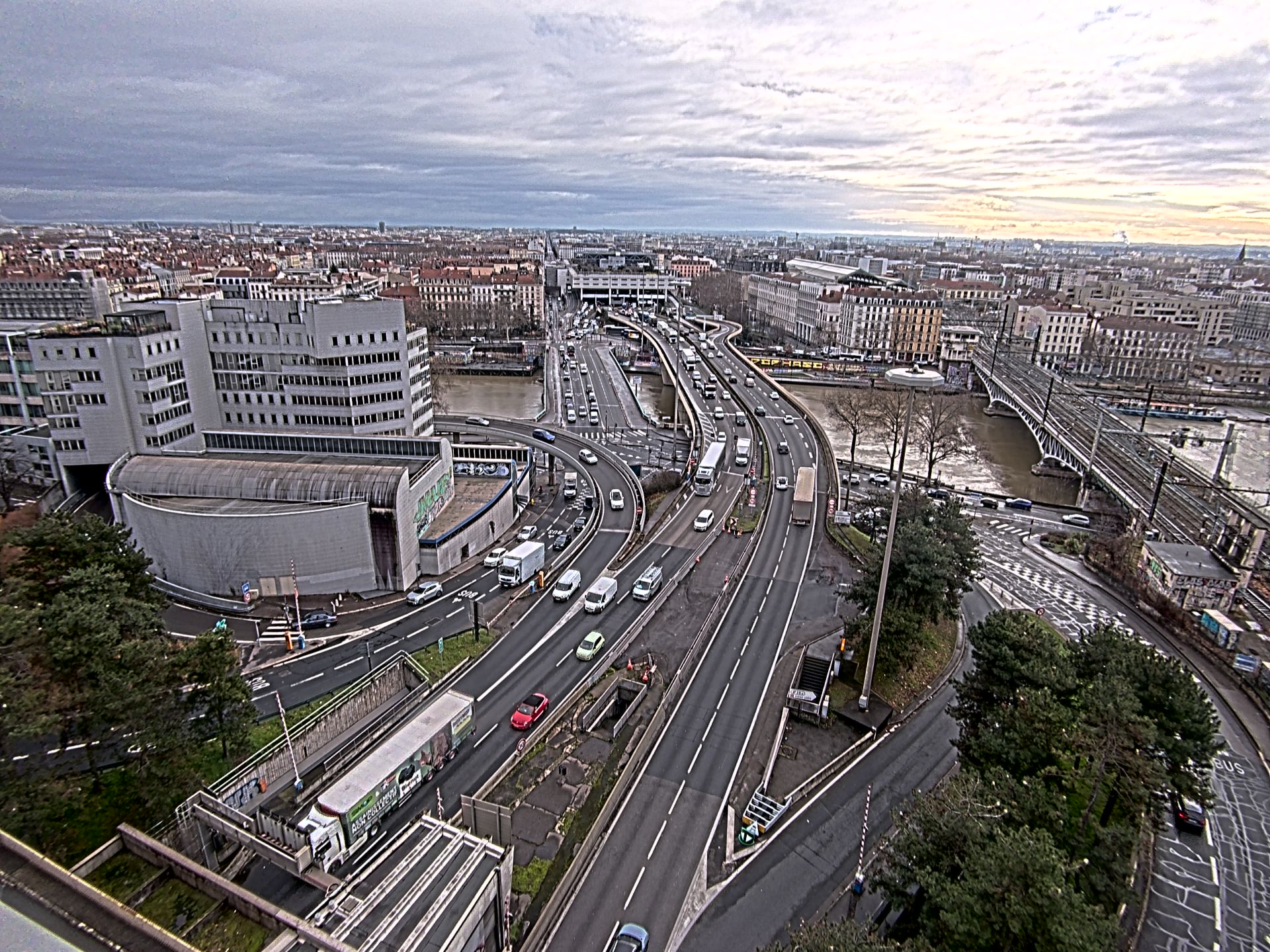 Caméra autoroute à Lyon Perrache à l'entrée Sud du Tunnel sous Fourvière, en direction de Marseille
