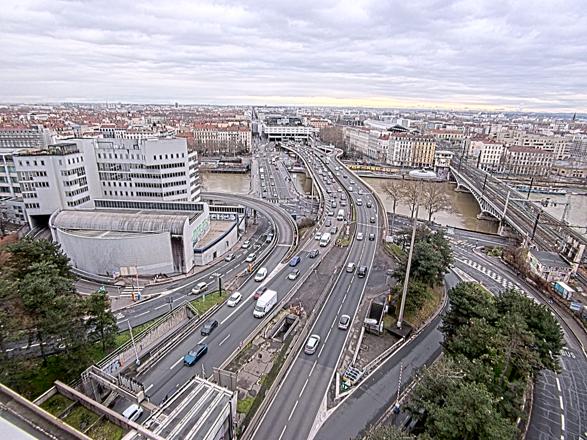 Caméra autoroute à Lyon Perrache à l'entrée Sud du Tunnel sous Fourvière, en direction de Marseille