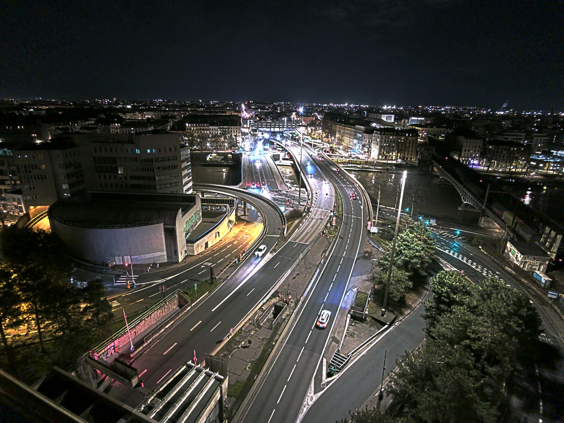 Caméra autoroute à Lyon Perrache à l'entrée Sud du Tunnel sous Fourvière, en direction de Marseille