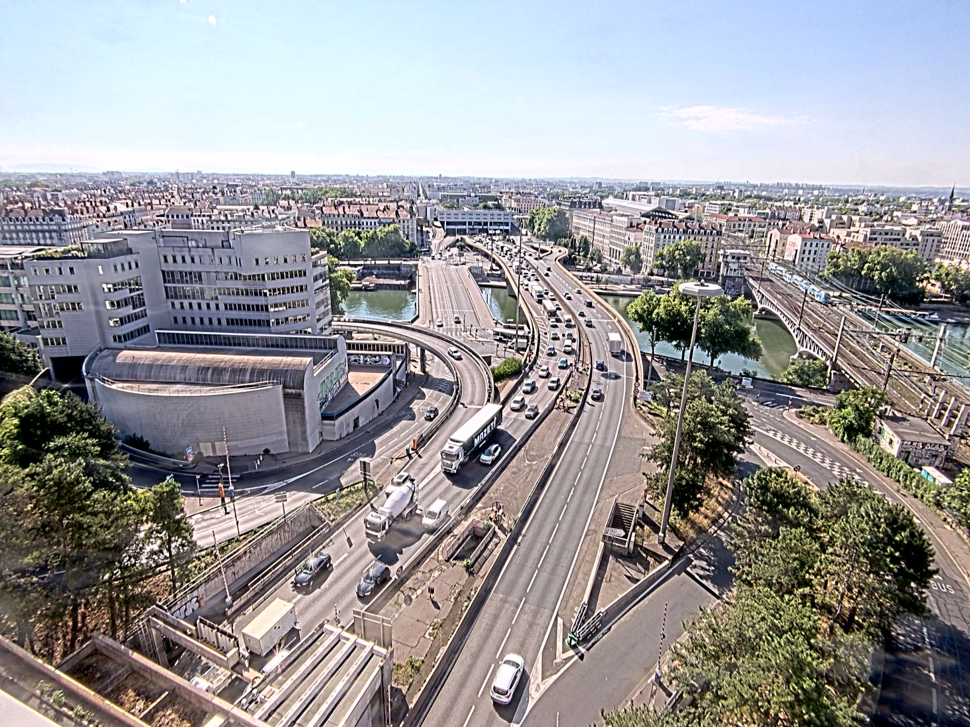 Caméra autoroute à Lyon Perrache à l'entrée Sud du Tunnel sous Fourvière, en direction de Marseille