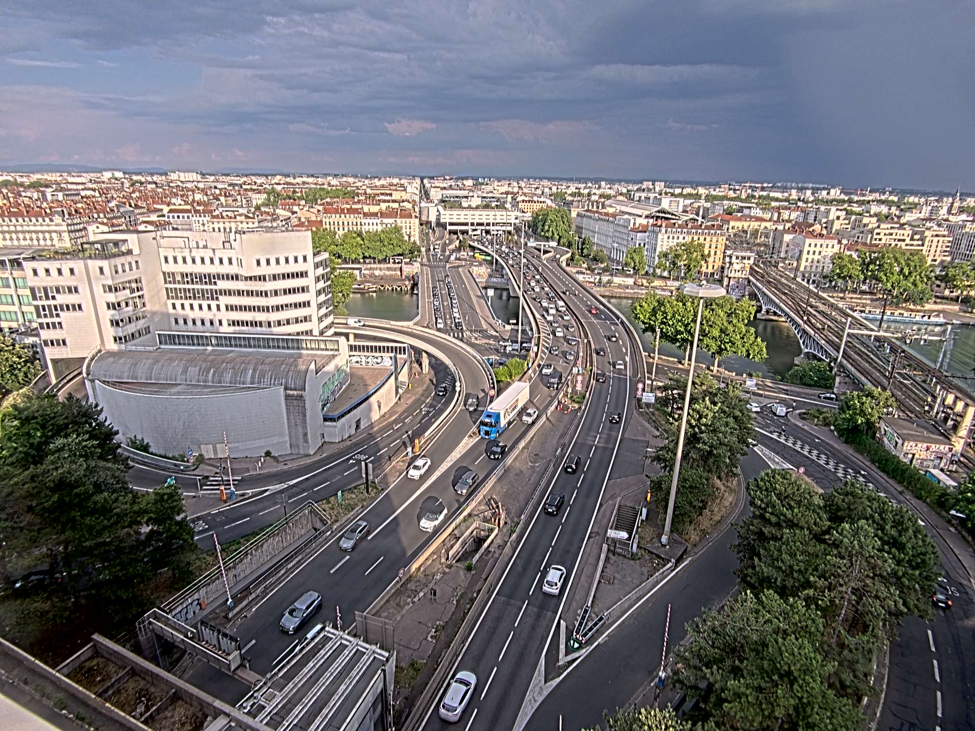 Caméra autoroute à Lyon Perrache à l'entrée Sud du Tunnel sous Fourvière, en direction de Marseille