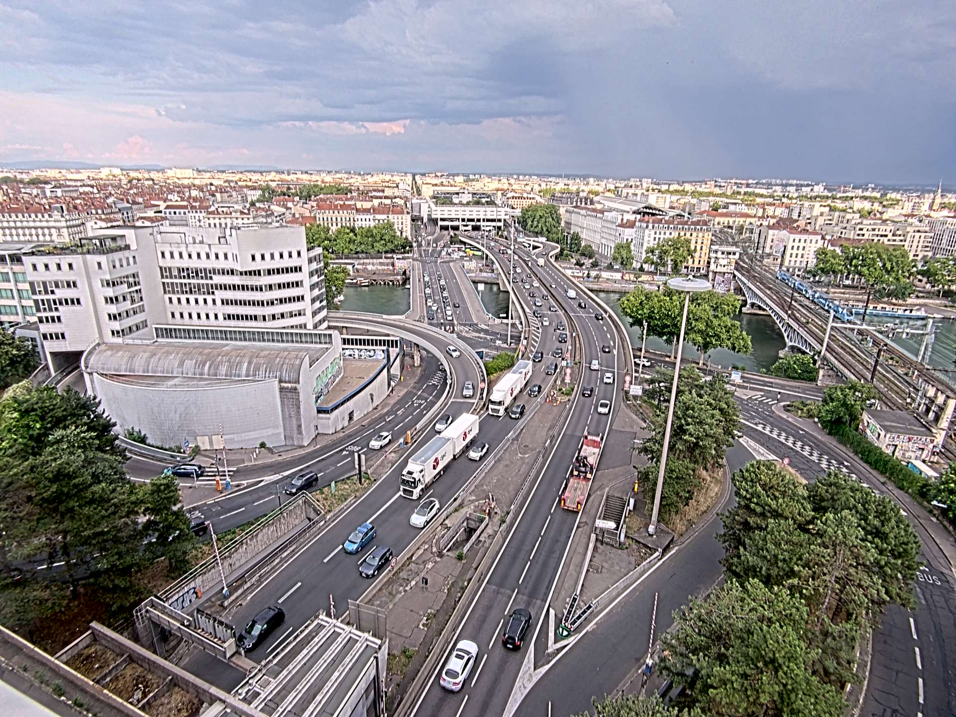 Caméra autoroute à Lyon Perrache à l'entrée Sud du Tunnel sous Fourvière, en direction de Marseille