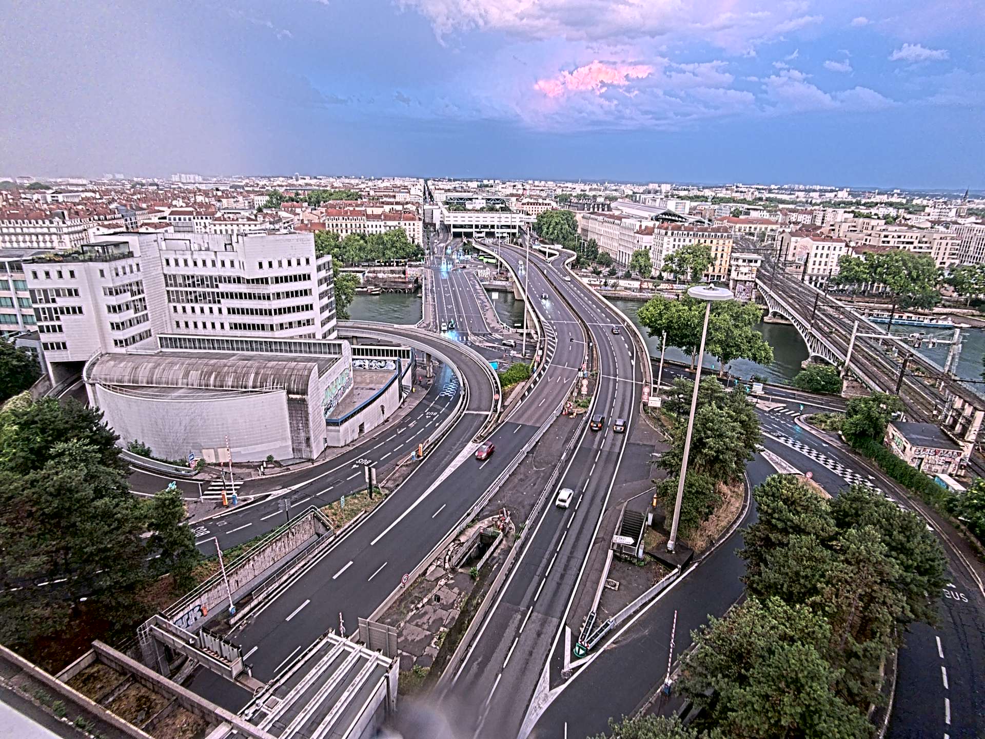 Caméra autoroute à Lyon Perrache à l'entrée Sud du Tunnel sous Fourvière, en direction de Marseille