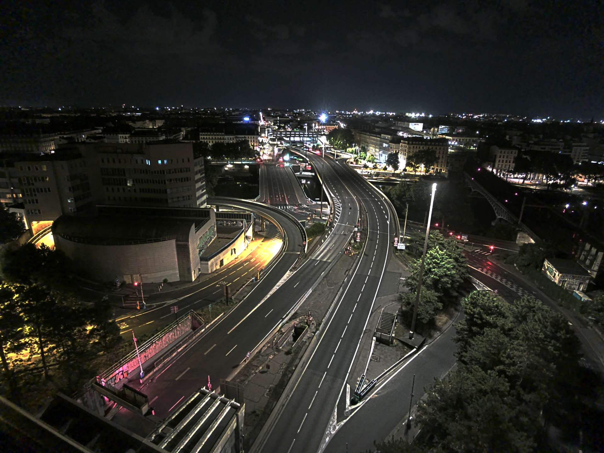 Caméra autoroute à Lyon Perrache à l'entrée Sud du Tunnel sous Fourvière, en direction de Marseille