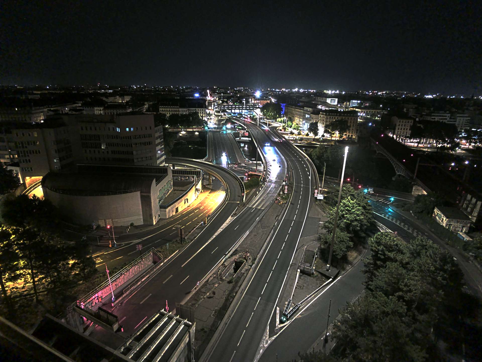 Caméra autoroute à Lyon Perrache à l'entrée Sud du Tunnel sous Fourvière, en direction de Marseille