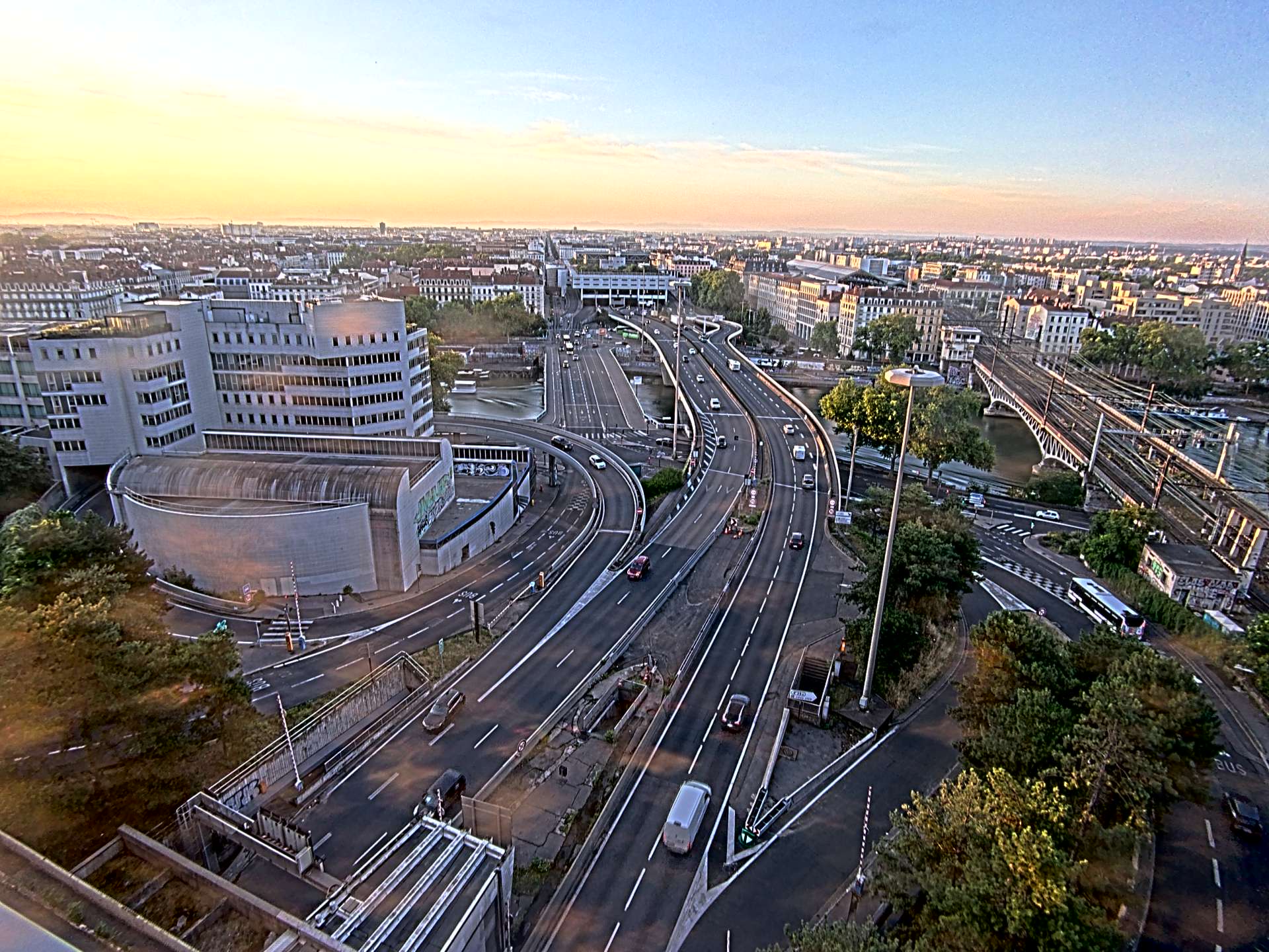 Caméra autoroute à Lyon Perrache à l'entrée Sud du Tunnel sous Fourvière, en direction de Marseille