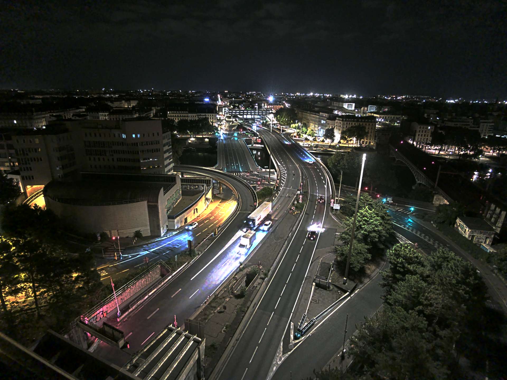 Caméra autoroute à Lyon Perrache à l'entrée Sud du Tunnel sous Fourvière, en direction de Marseille