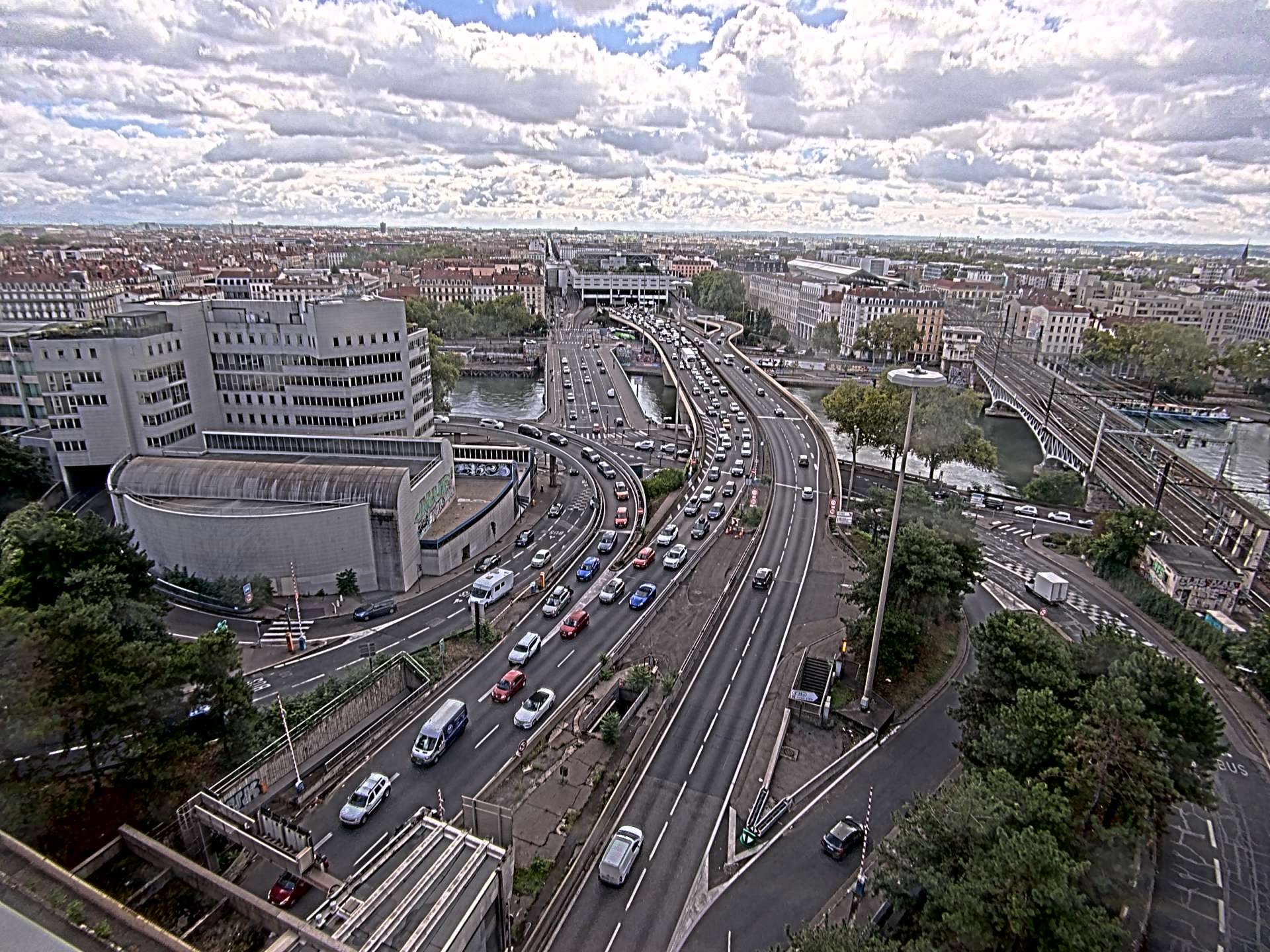 Caméra autoroute à Lyon Perrache à l'entrée Sud du Tunnel sous Fourvière, en direction de Marseille