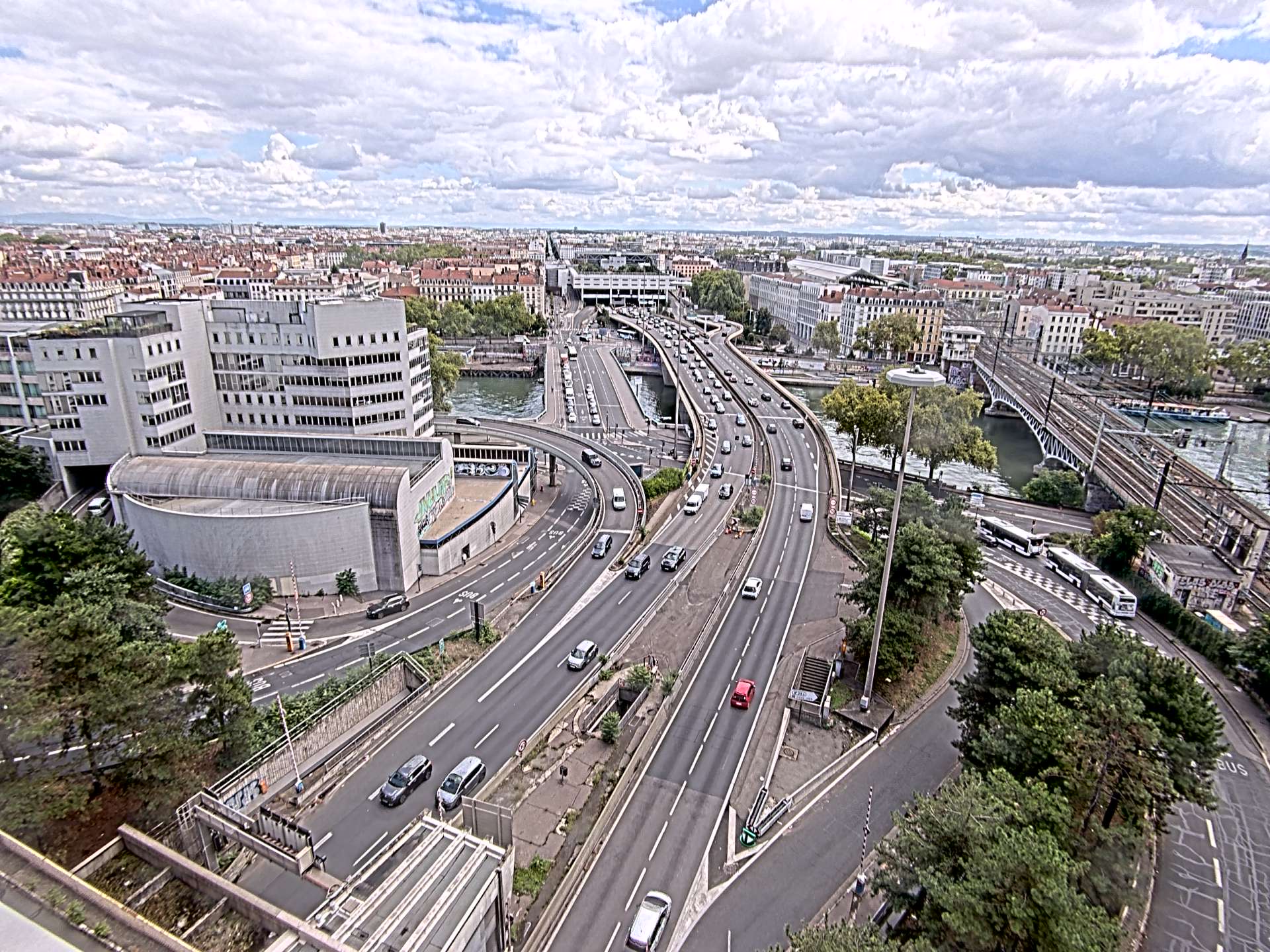 Caméra autoroute à Lyon Perrache à l'entrée Sud du Tunnel sous Fourvière, en direction de Marseille