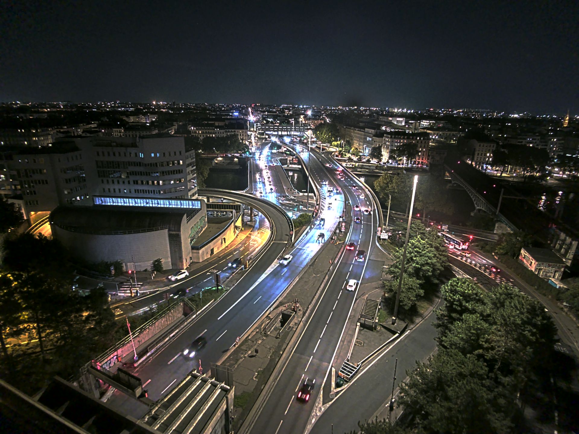 Caméra autoroute à Lyon Perrache à l'entrée Sud du Tunnel sous Fourvière, en direction de Marseille