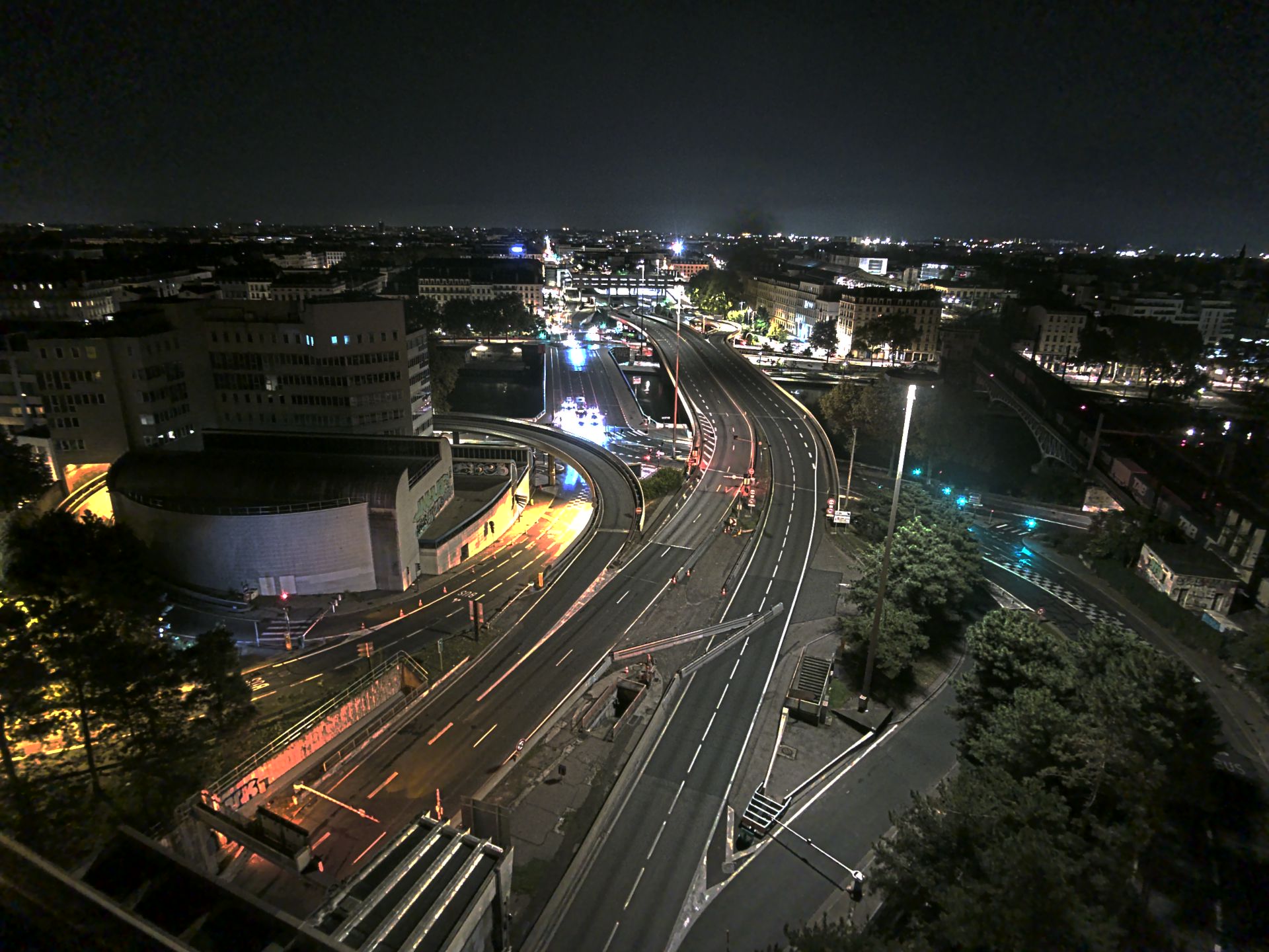 Caméra autoroute à Lyon Perrache à l'entrée Sud du Tunnel sous Fourvière, en direction de Marseille