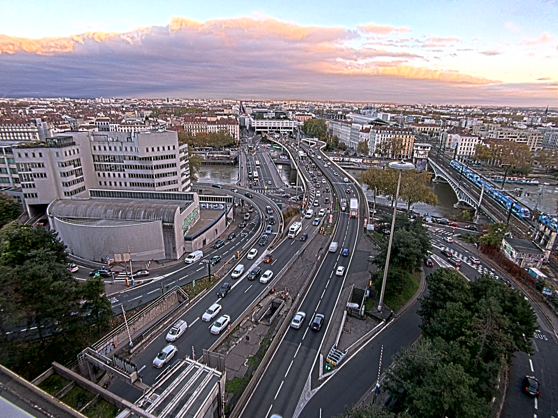 Caméra autoroute à Lyon Perrache à l'entrée Sud du Tunnel sous Fourvière, en direction de Marseille