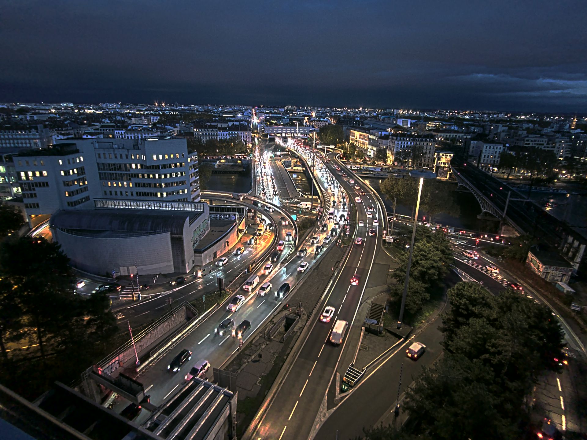 Caméra autoroute à Lyon Perrache à l'entrée Sud du Tunnel sous Fourvière, en direction de Marseille