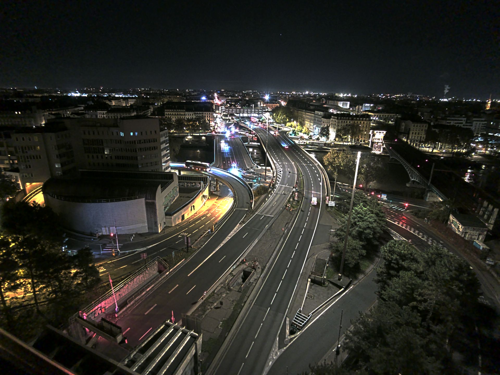Caméra autoroute à Lyon Perrache à l'entrée Sud du Tunnel sous Fourvière, en direction de Marseille