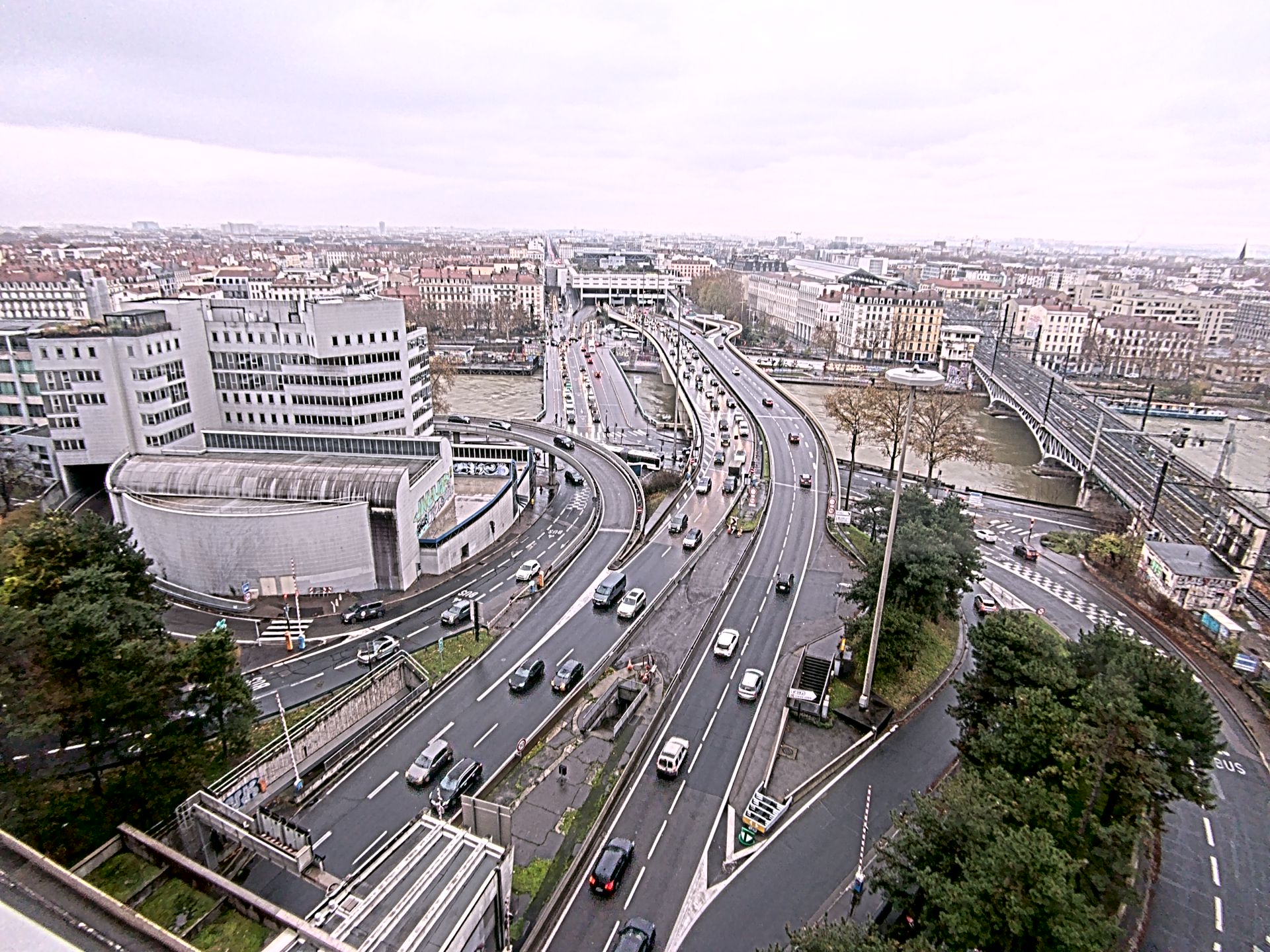 Caméra autoroute à Lyon Perrache à l'entrée Sud du Tunnel sous Fourvière, en direction de Marseille