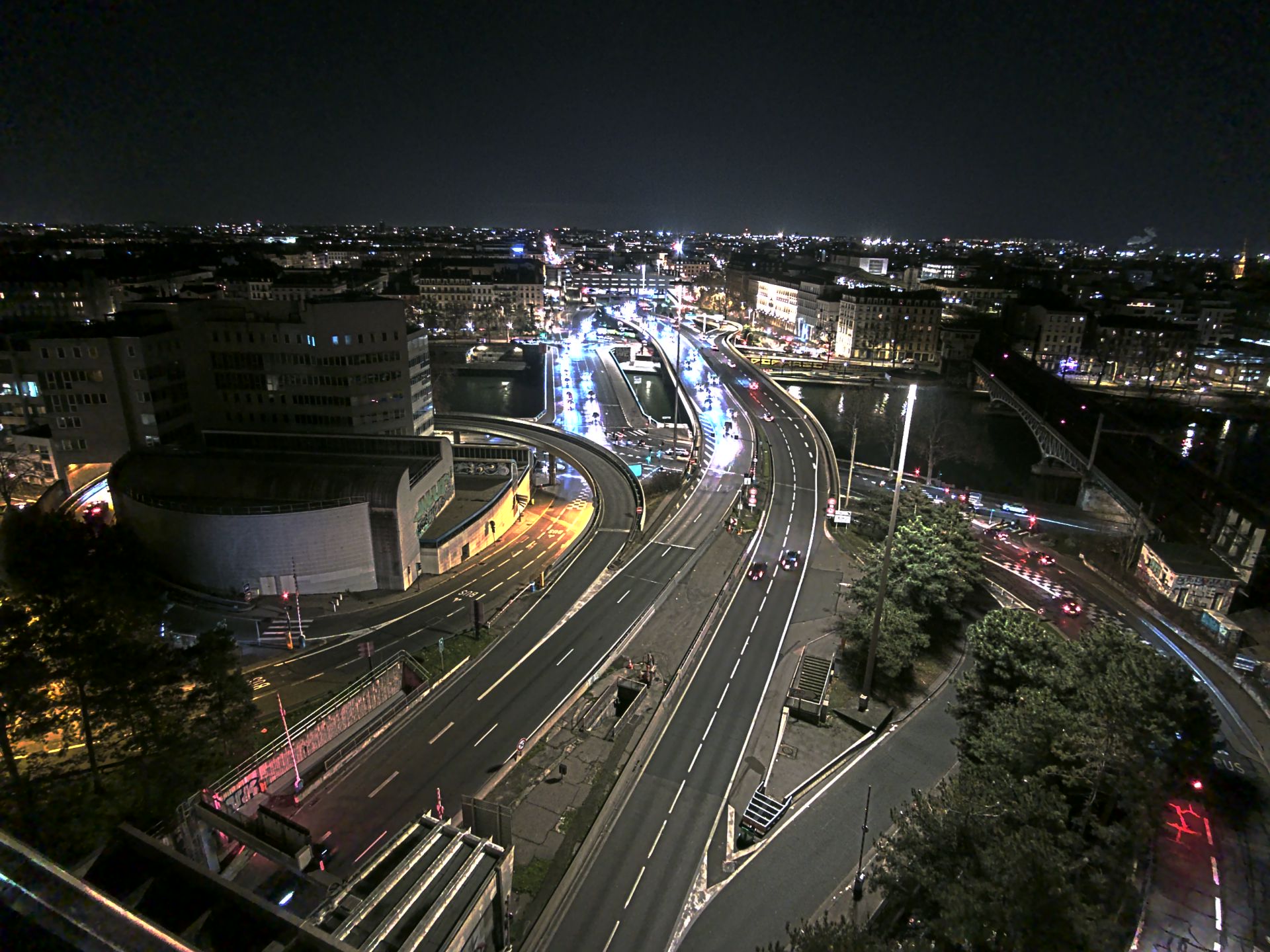 Caméra autoroute à Lyon Perrache à l'entrée Sud du Tunnel sous Fourvière, en direction de Marseille