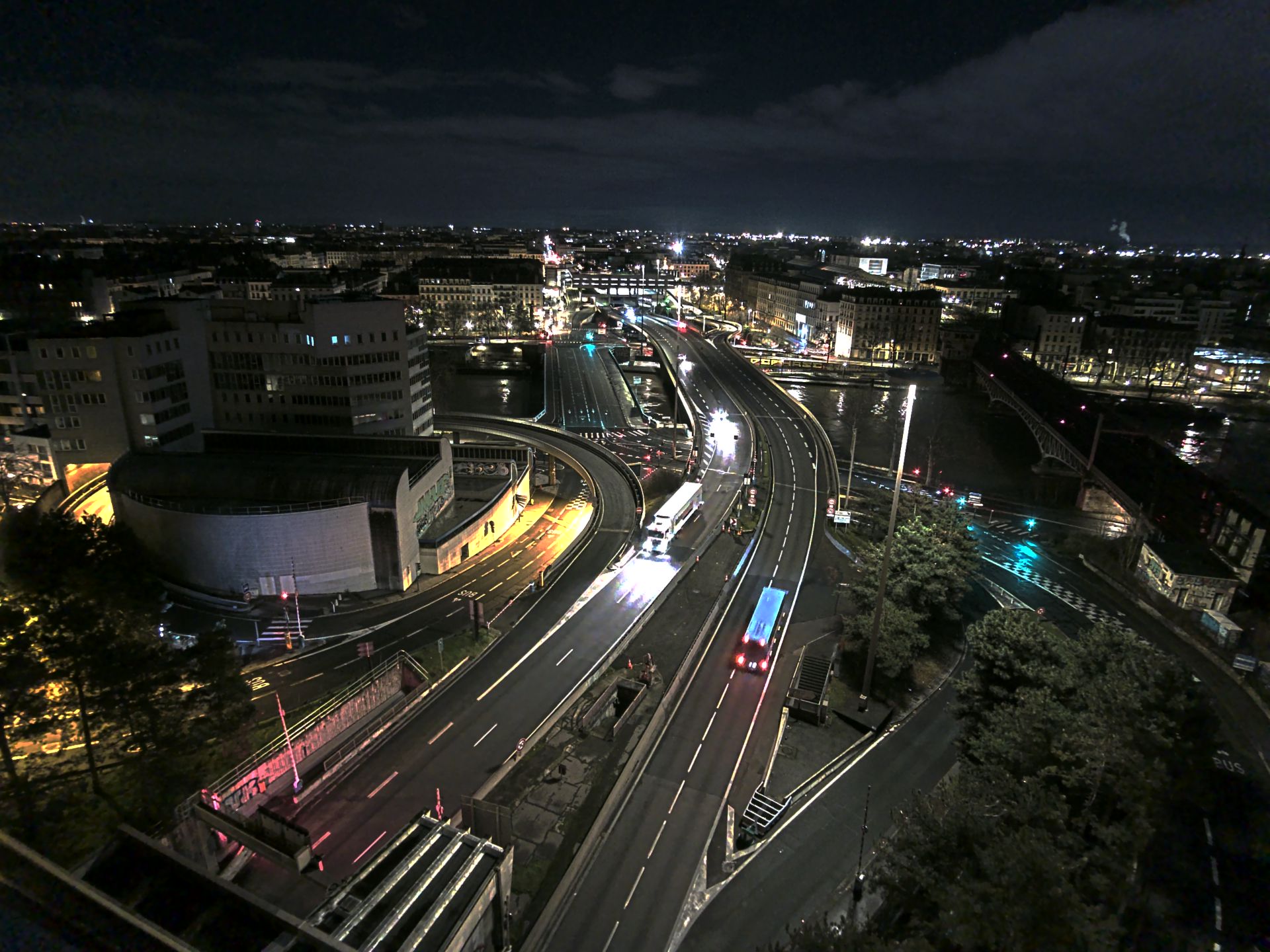 Caméra autoroute à Lyon Perrache à l'entrée Sud du Tunnel sous Fourvière, en direction de Marseille