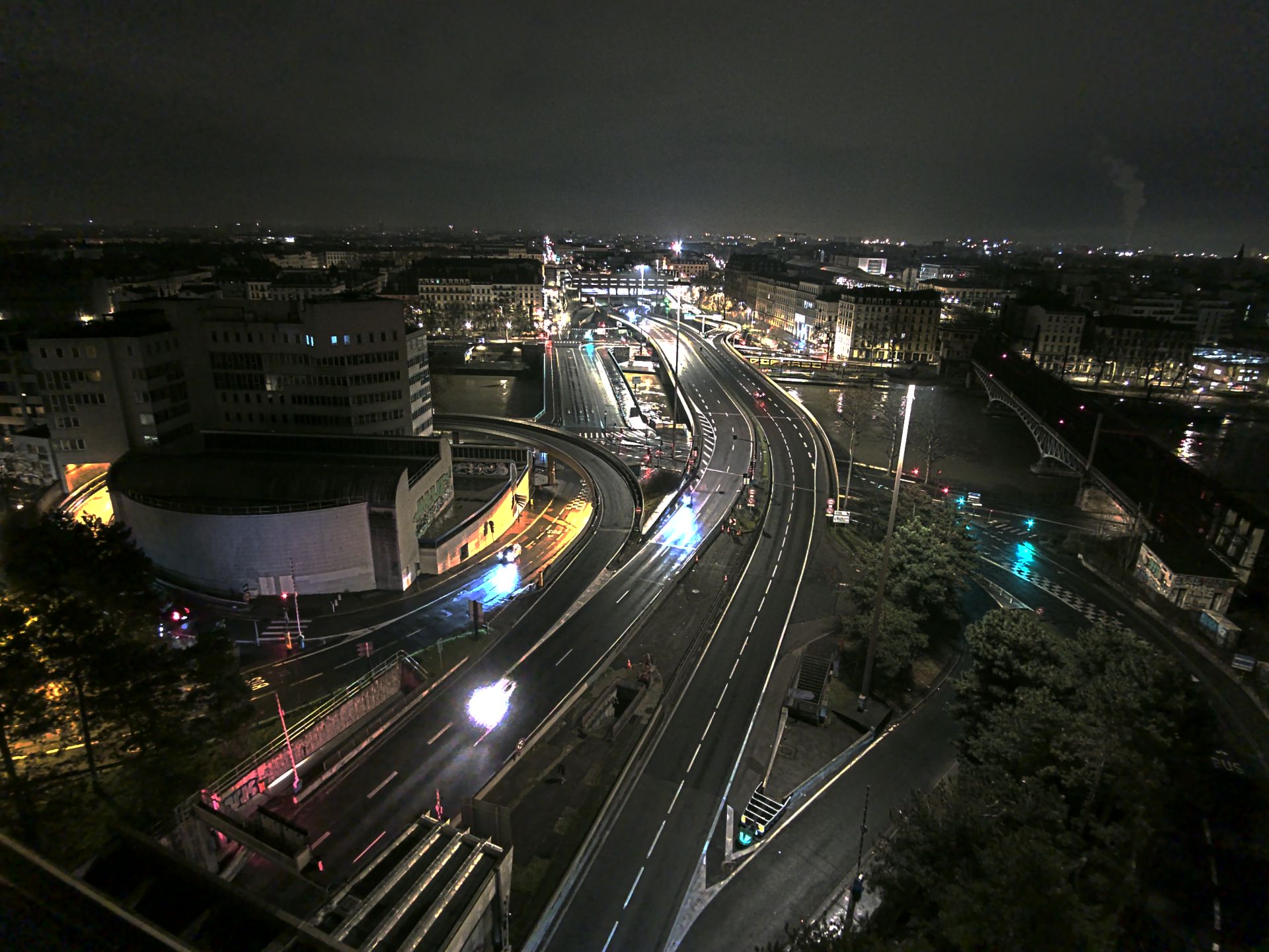 Caméra autoroute à Lyon Perrache à l'entrée Sud du Tunnel sous Fourvière, en direction de Marseille
