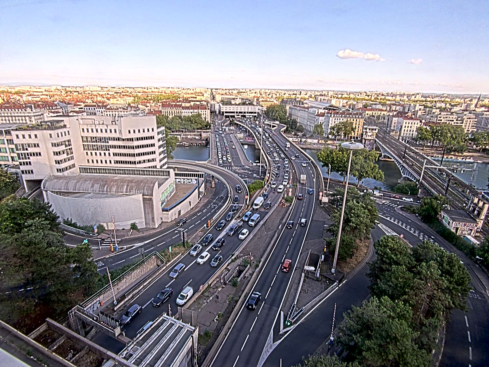 Caméra autoroute à Lyon Perrache à l'entrée Sud du Tunnel sous Fourvière, en direction de Marseille