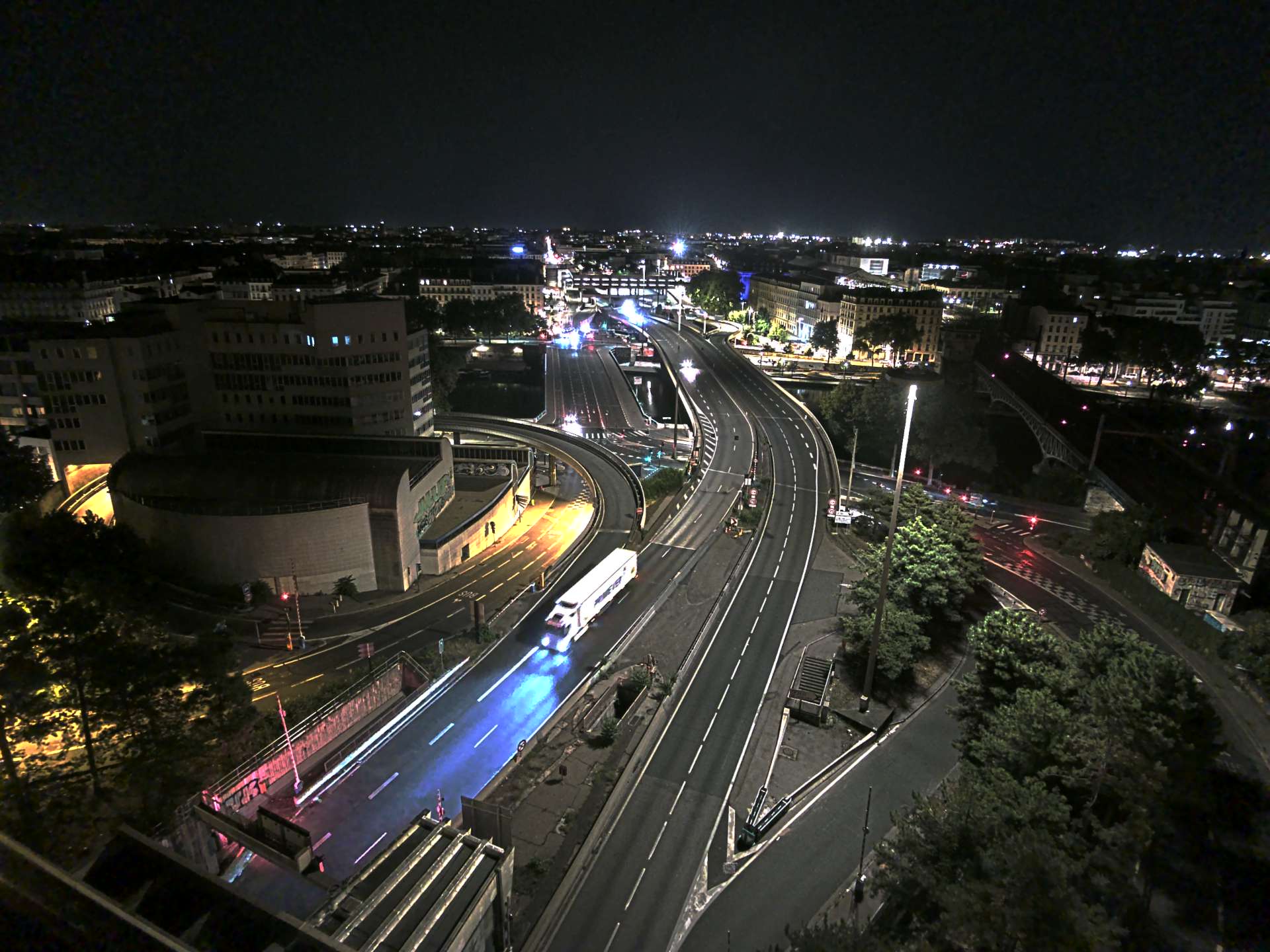 Caméra autoroute à Lyon Perrache à l'entrée Sud du Tunnel sous Fourvière, en direction de Marseille