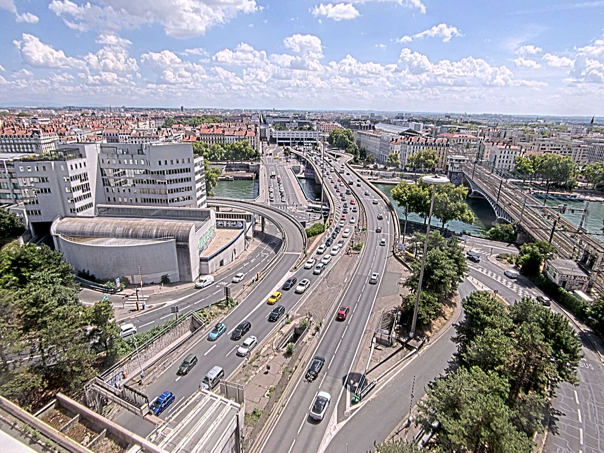 Caméra autoroute à Lyon Perrache à l'entrée Sud du Tunnel sous Fourvière, en direction de Marseille