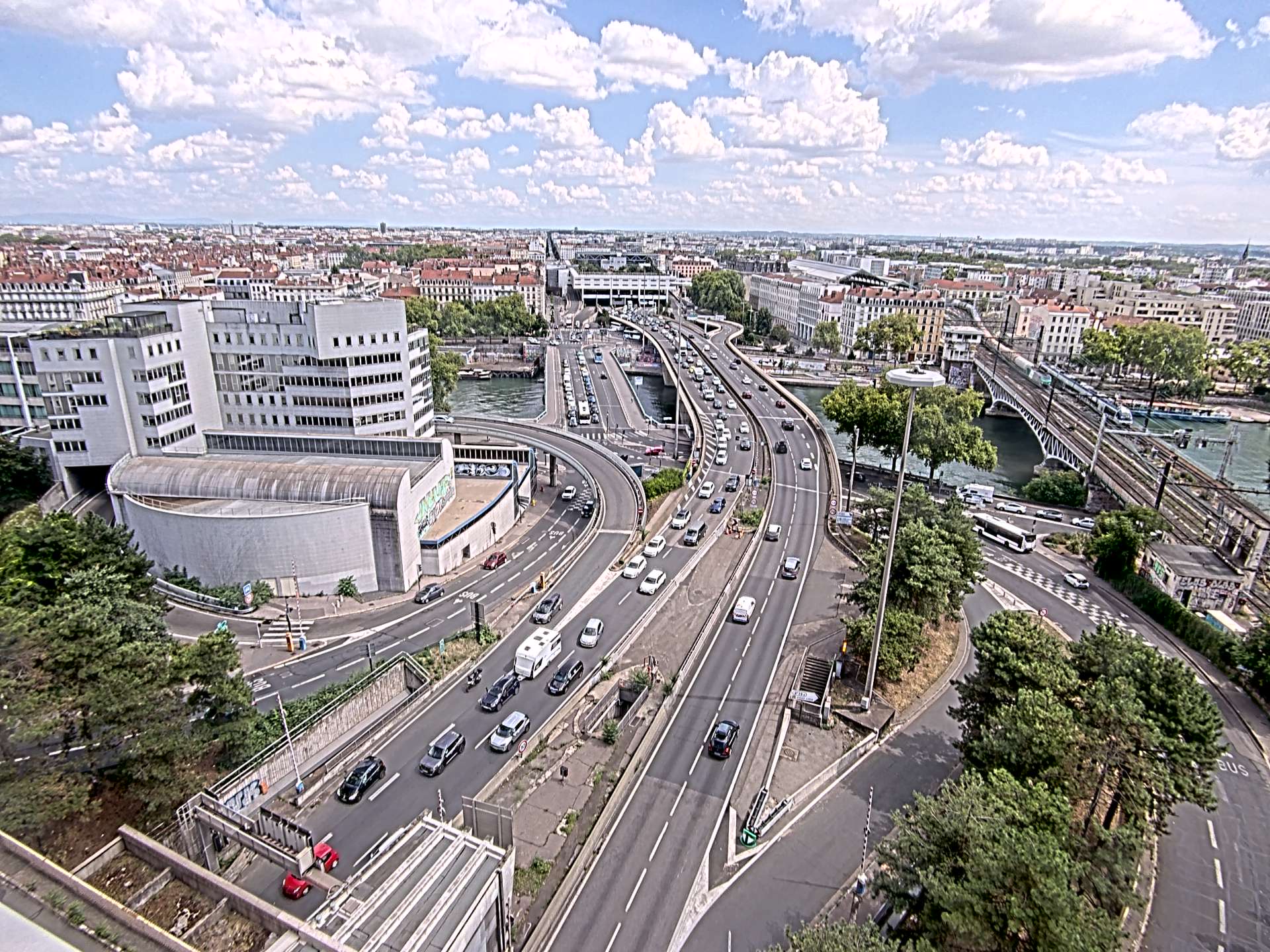 Caméra autoroute à Lyon Perrache à l'entrée Sud du Tunnel sous Fourvière, en direction de Marseille