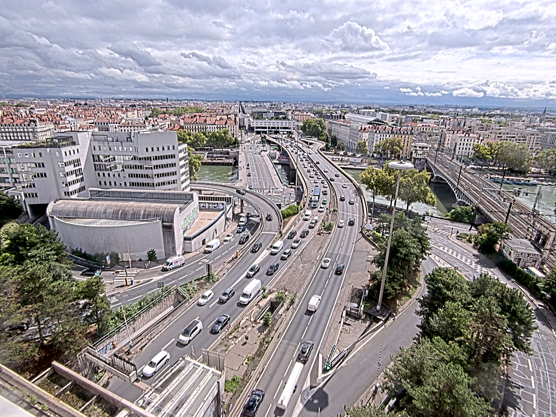 Caméra autoroute à Lyon Perrache à l'entrée Sud du Tunnel sous Fourvière, en direction de Marseille
