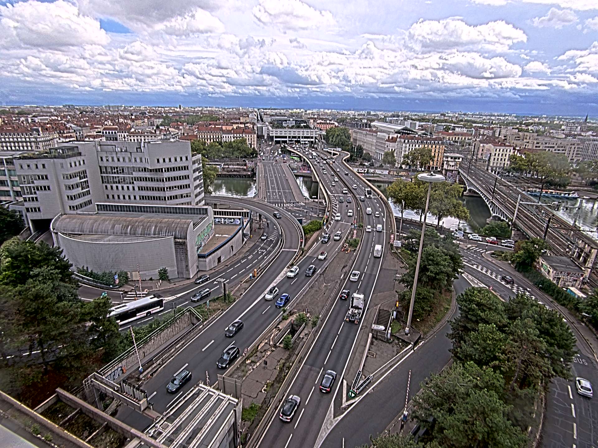 Caméra autoroute à Lyon Perrache à l'entrée Sud du Tunnel sous Fourvière, en direction de Marseille