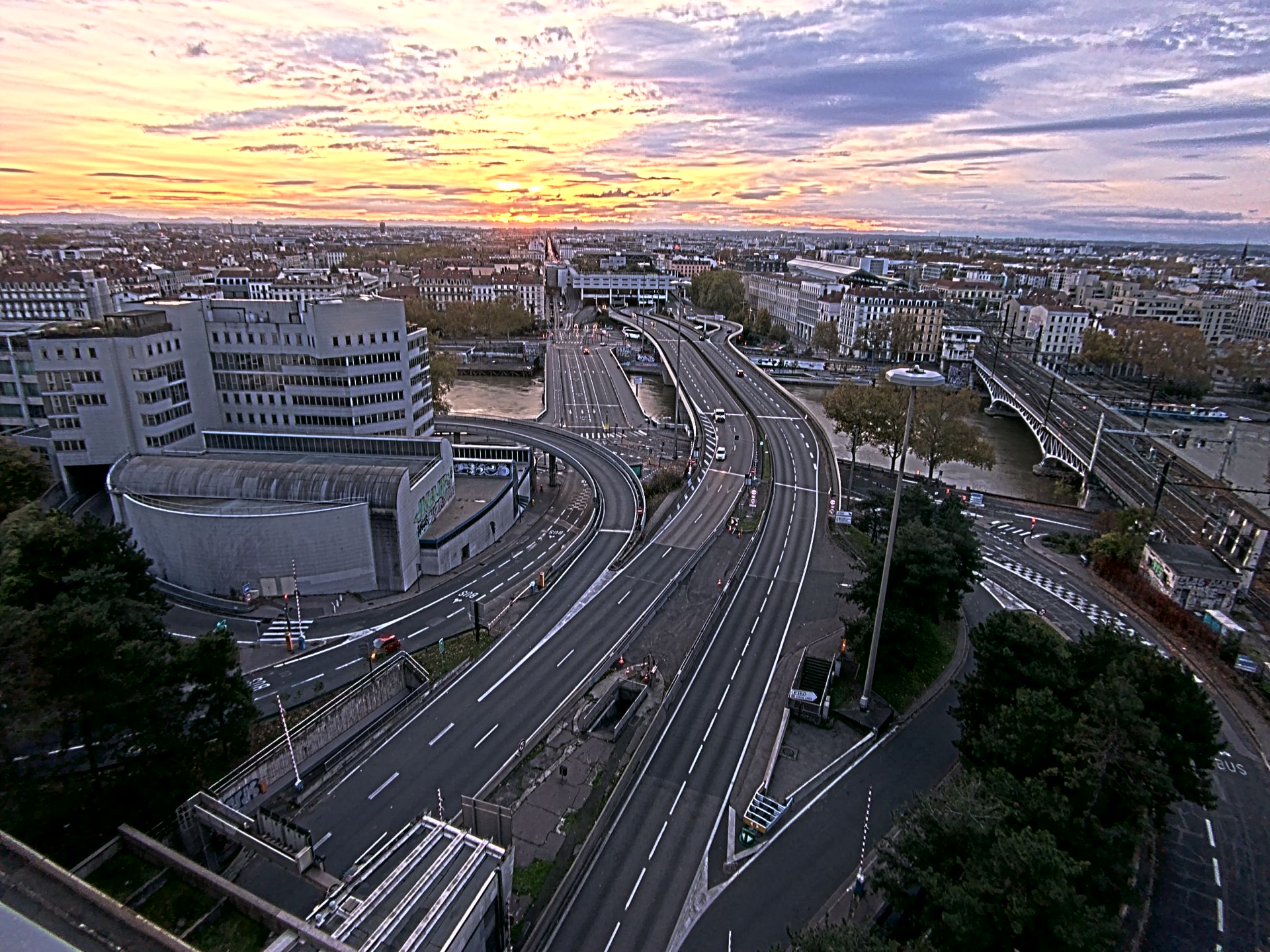 Caméra autoroute à Lyon Perrache à l'entrée Sud du Tunnel sous Fourvière, en direction de Marseille