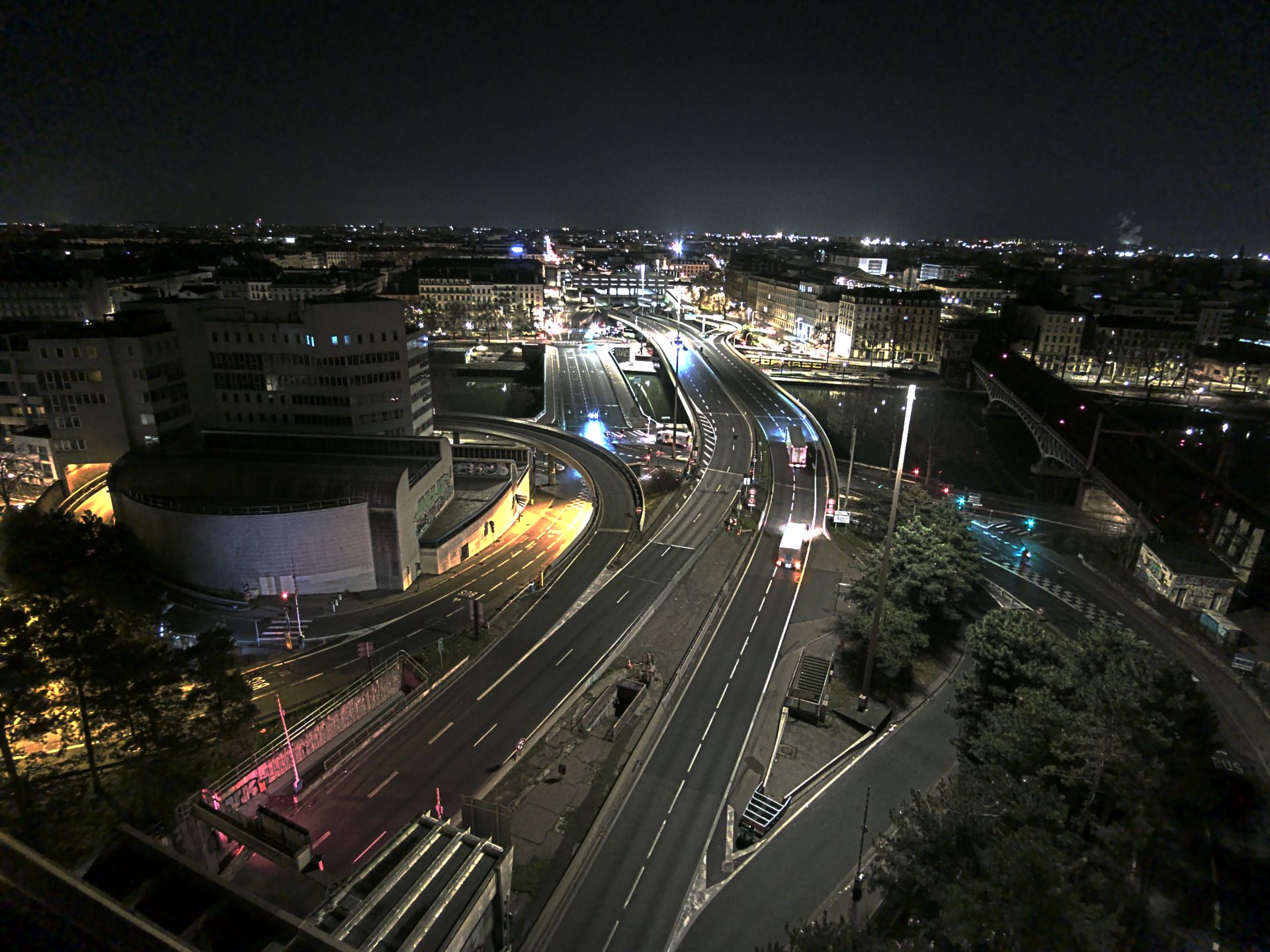 Caméra autoroute à Lyon Perrache à l'entrée Sud du Tunnel sous Fourvière, en direction de Marseille