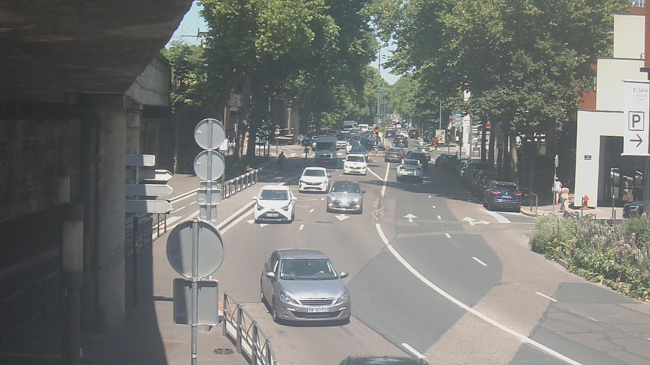 Webcam à la jonction du boulevard de Stalingrad et de la rue W. Rousseau sur la D48 dans le 6è arrondissement de Lyon