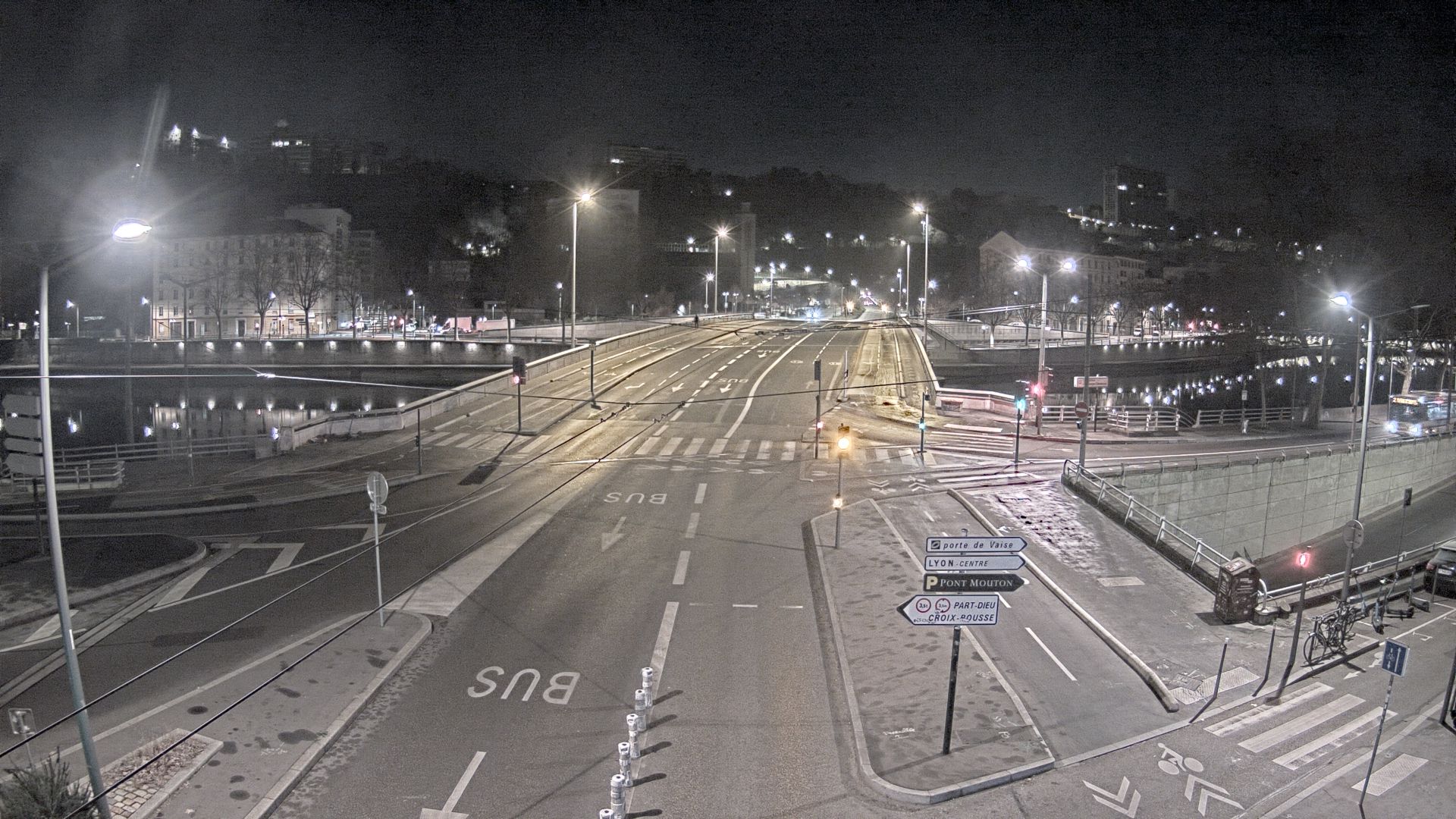 Webcam à Lyon au niveau du pont Clémenceau sur la D506. Vue orientée vers le tunnel de la Croix-Rousse